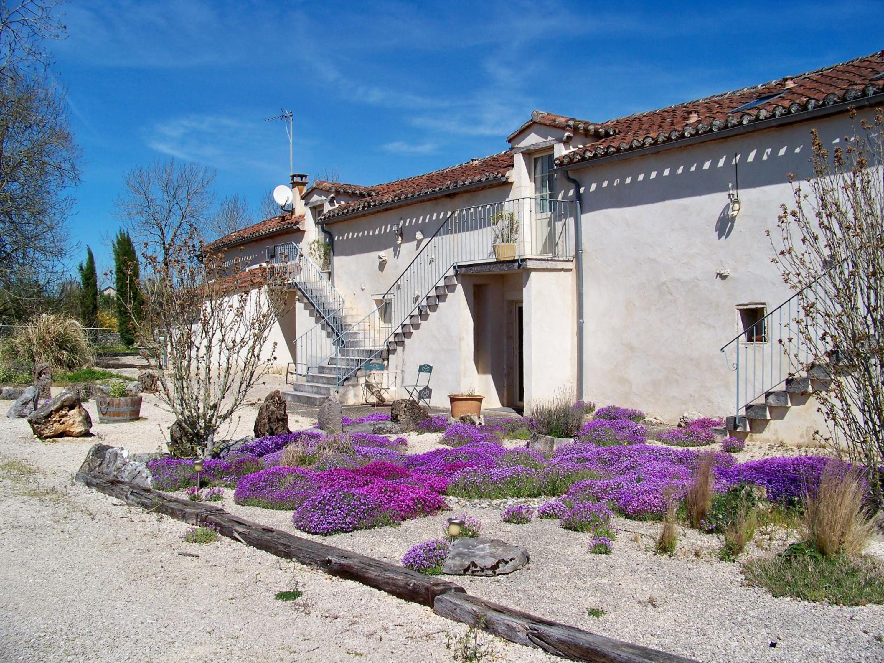 Le Vinagrou view 4