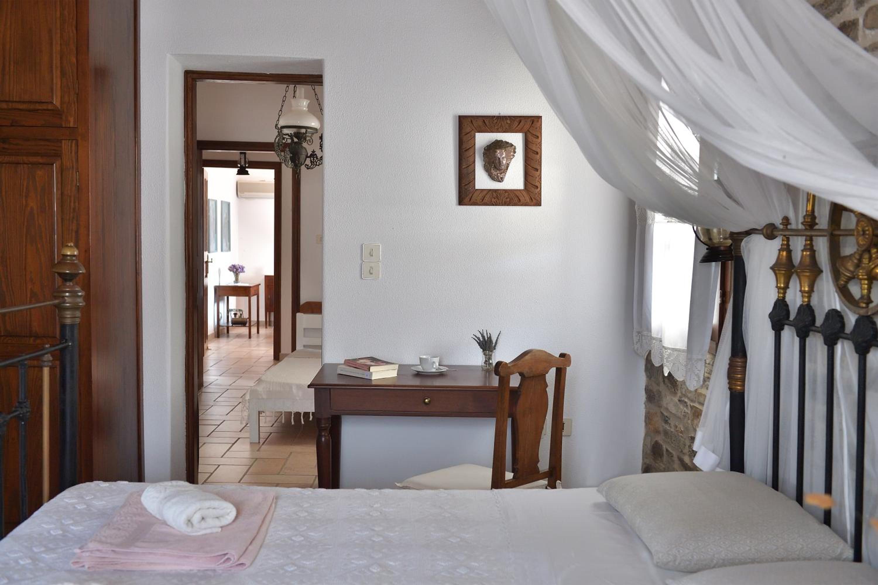 Kolymbithres Seaside Villa photo 4