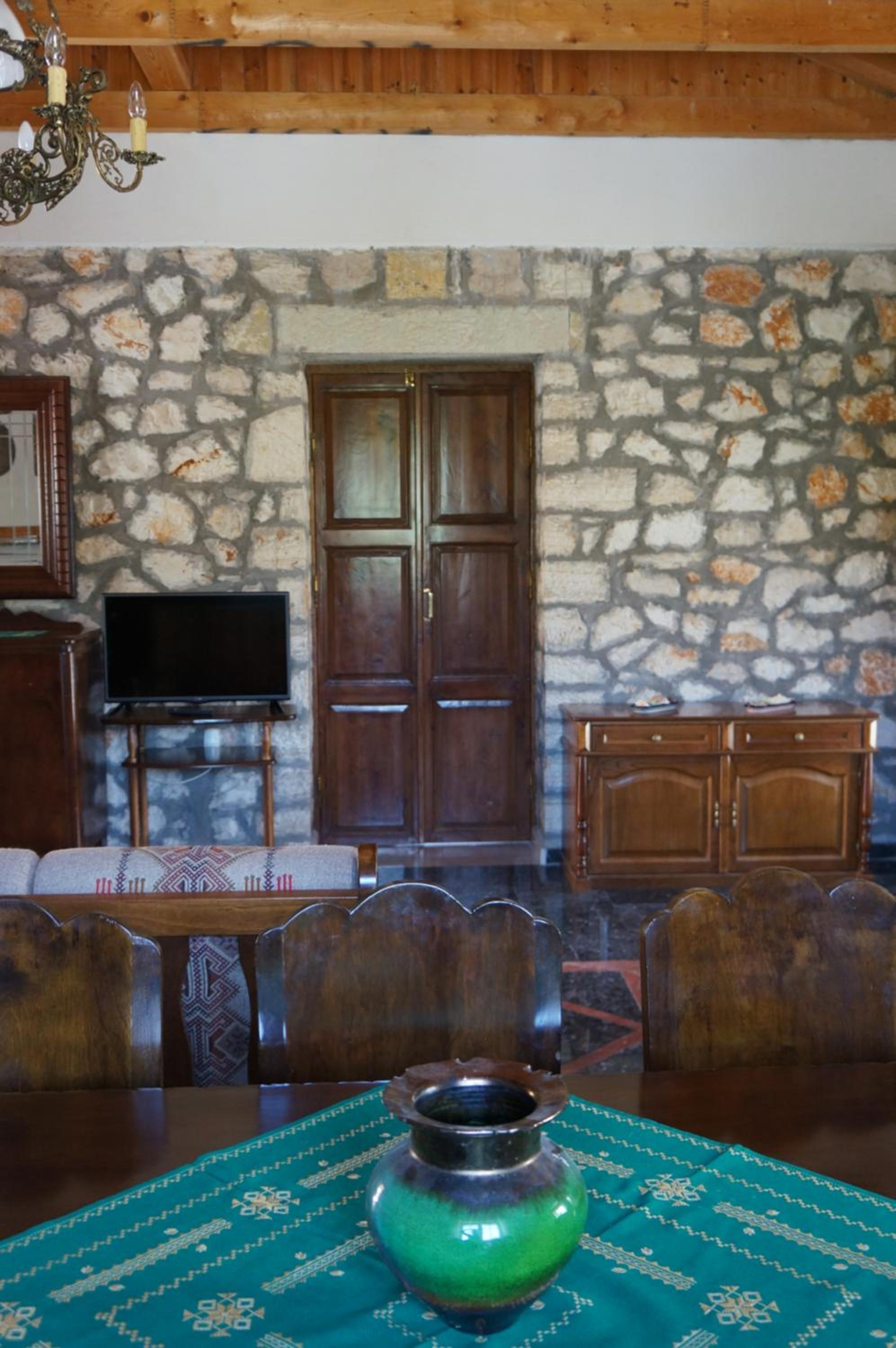 Lazarata Estate view 5