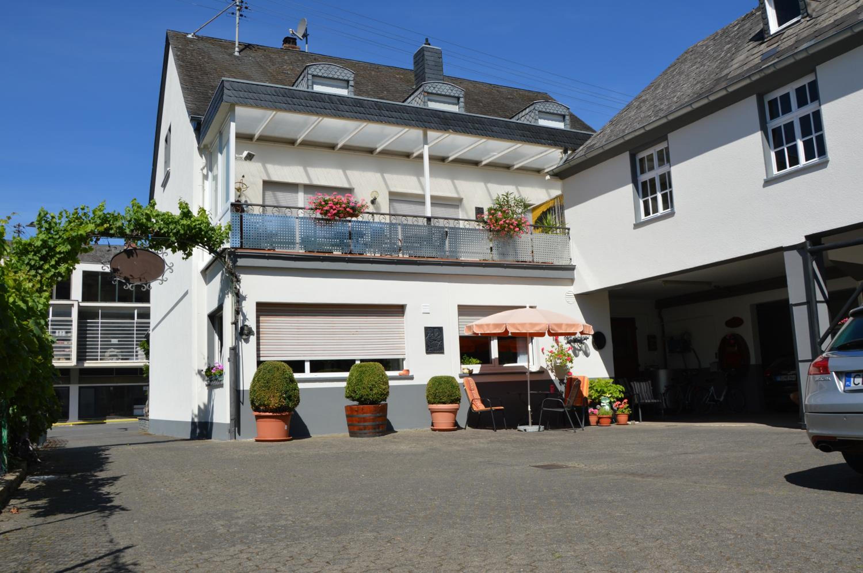 Wein & Gästehaus Ballmann view 3