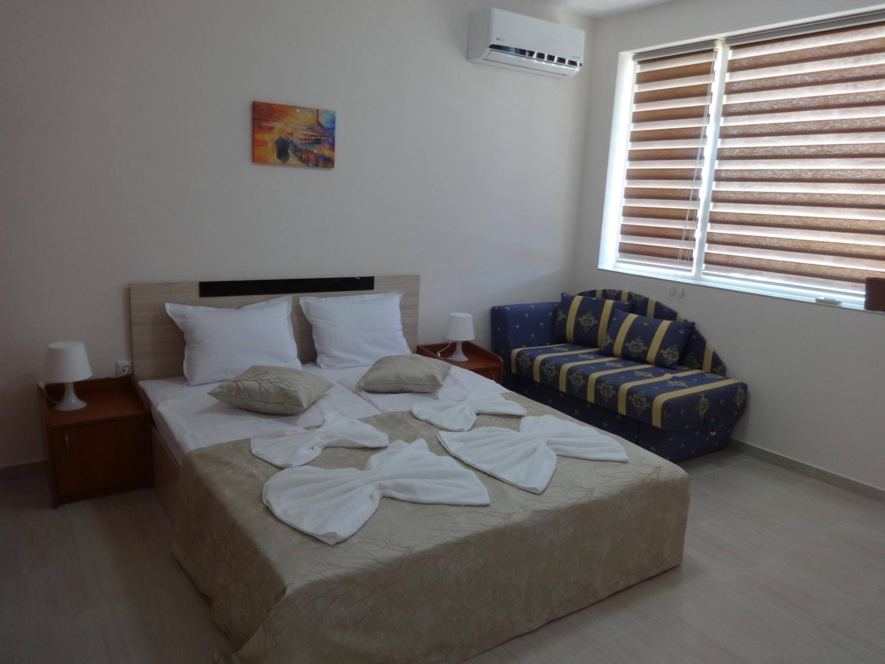 CAPUCCINO GUEST APARTMENTS - FREE PARKING and Wi-Fi view 3