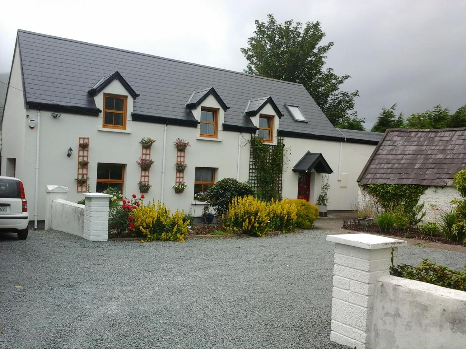 The Glen Farmhouse