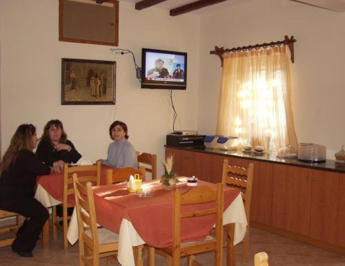 Manganos Apartments