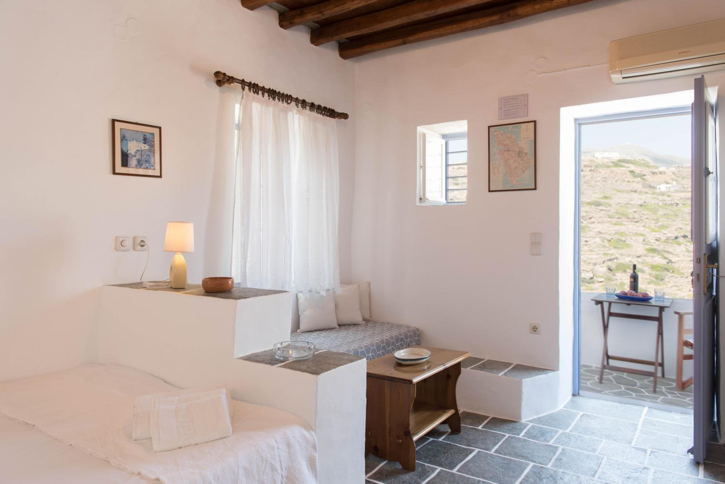 Aris & Maria Houses