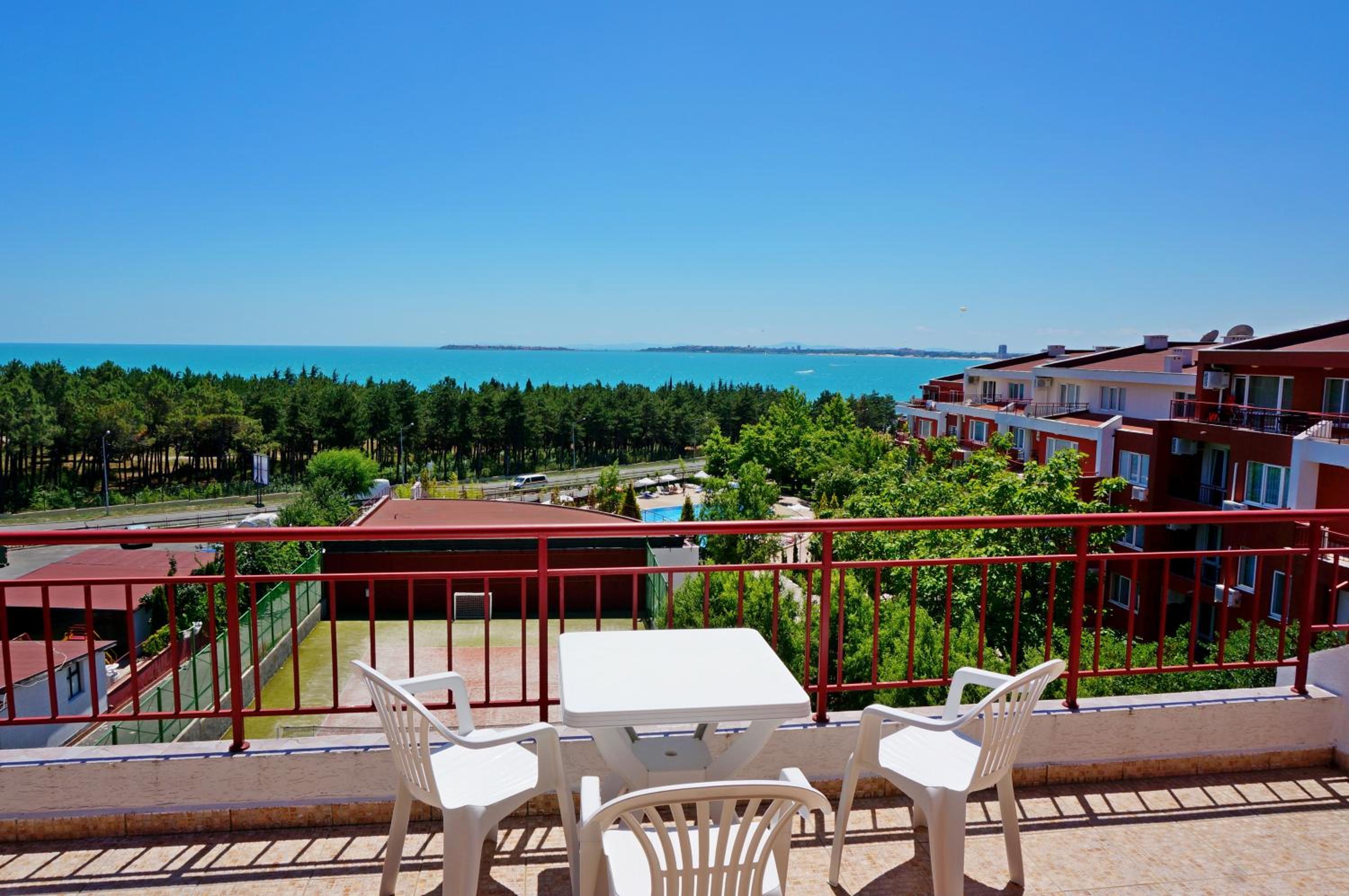 GT Green Fort Beach Apartments
