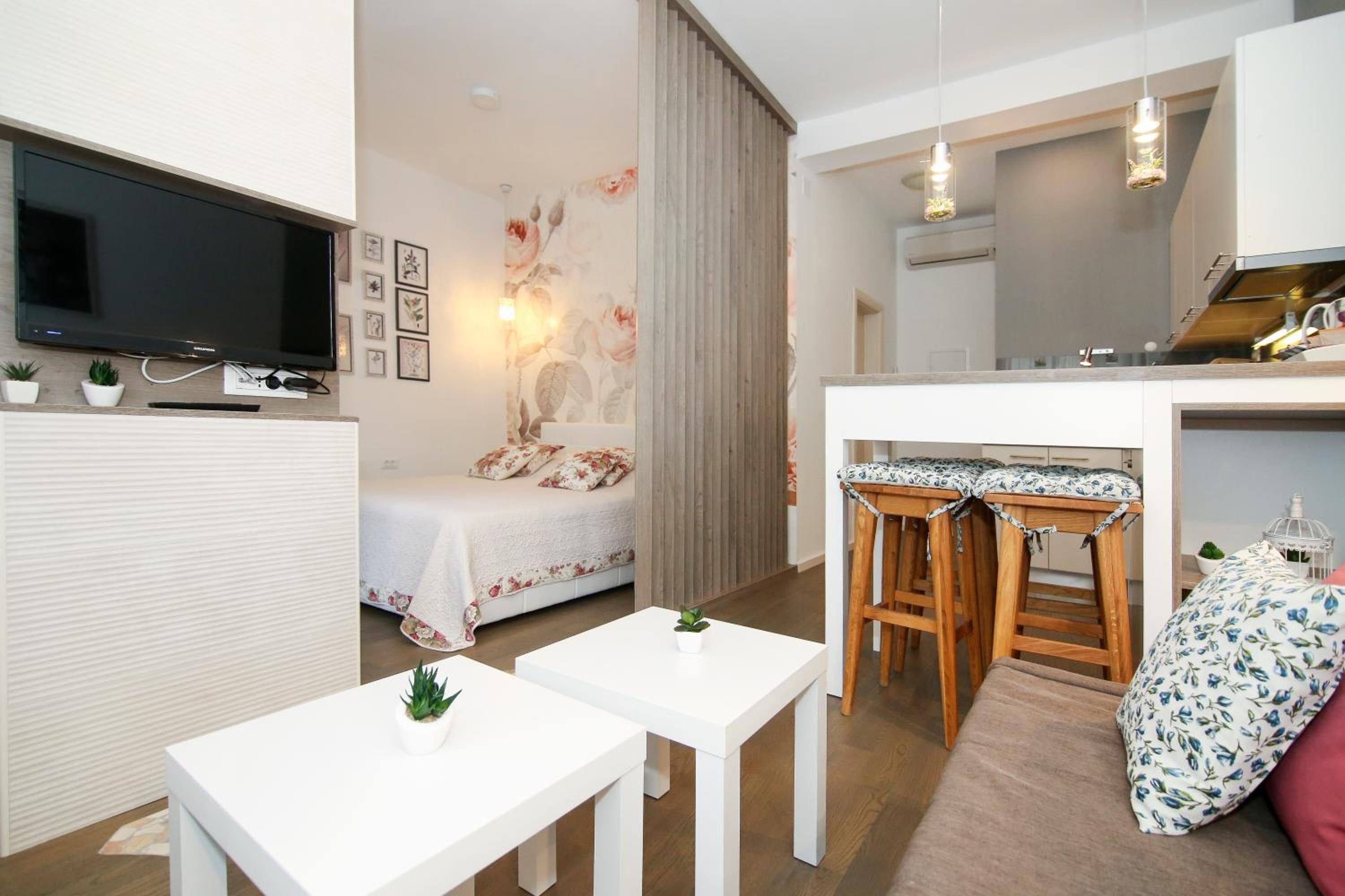 Anna Apartments photo 5