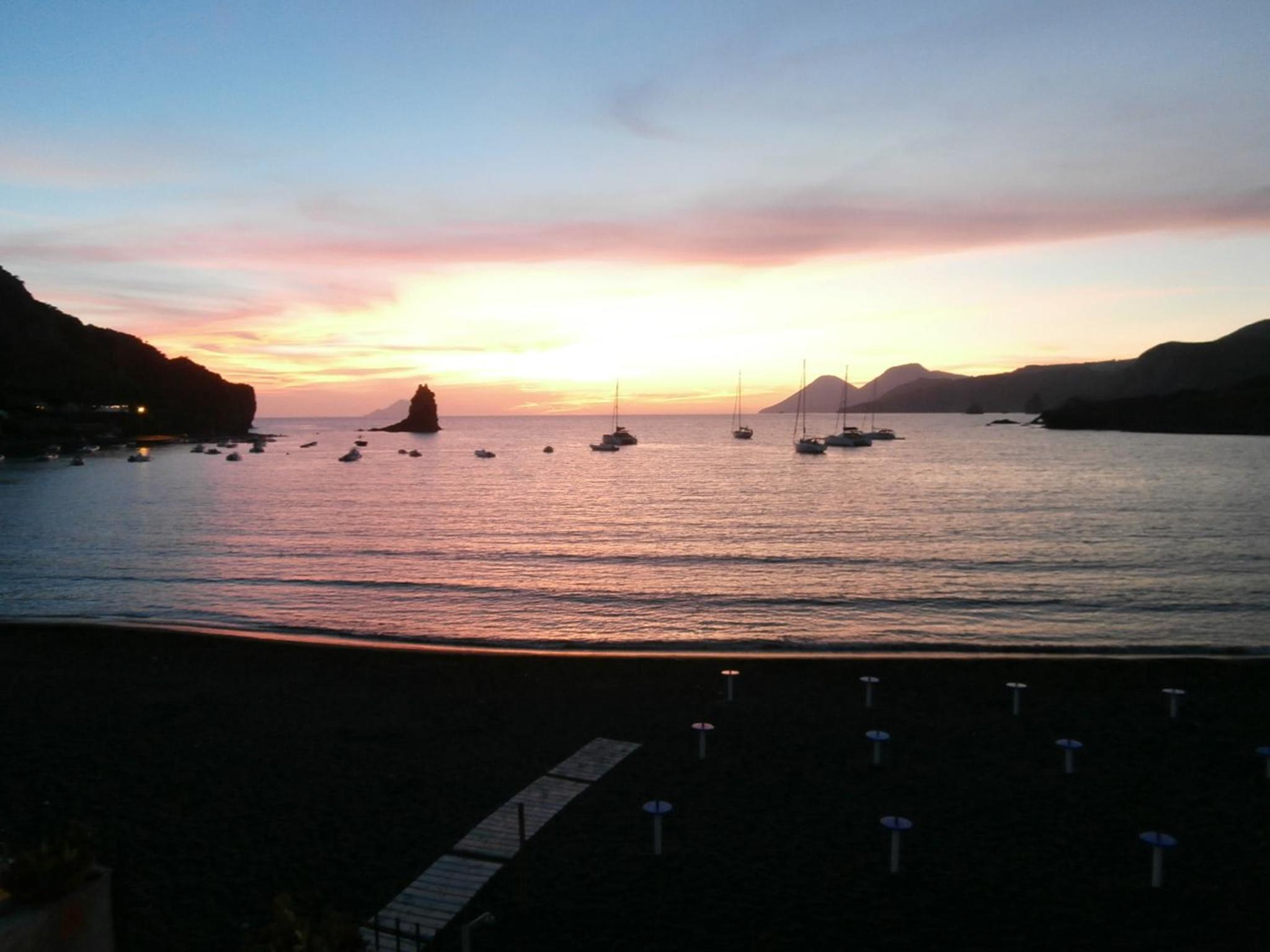 Vulcano Vacations - Hotel Conti - Property Image 12