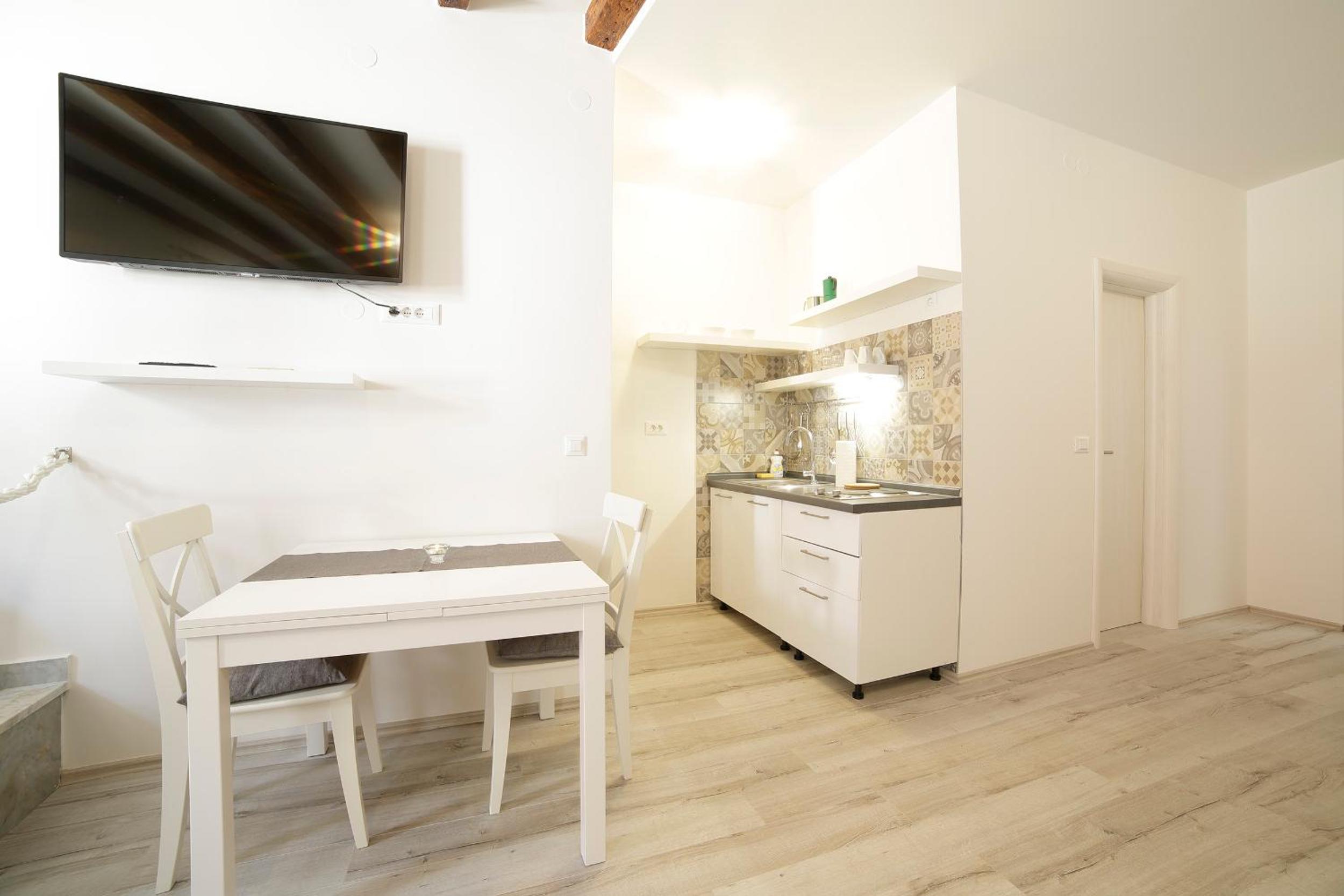 Zen studio in center of Rovinj view 5