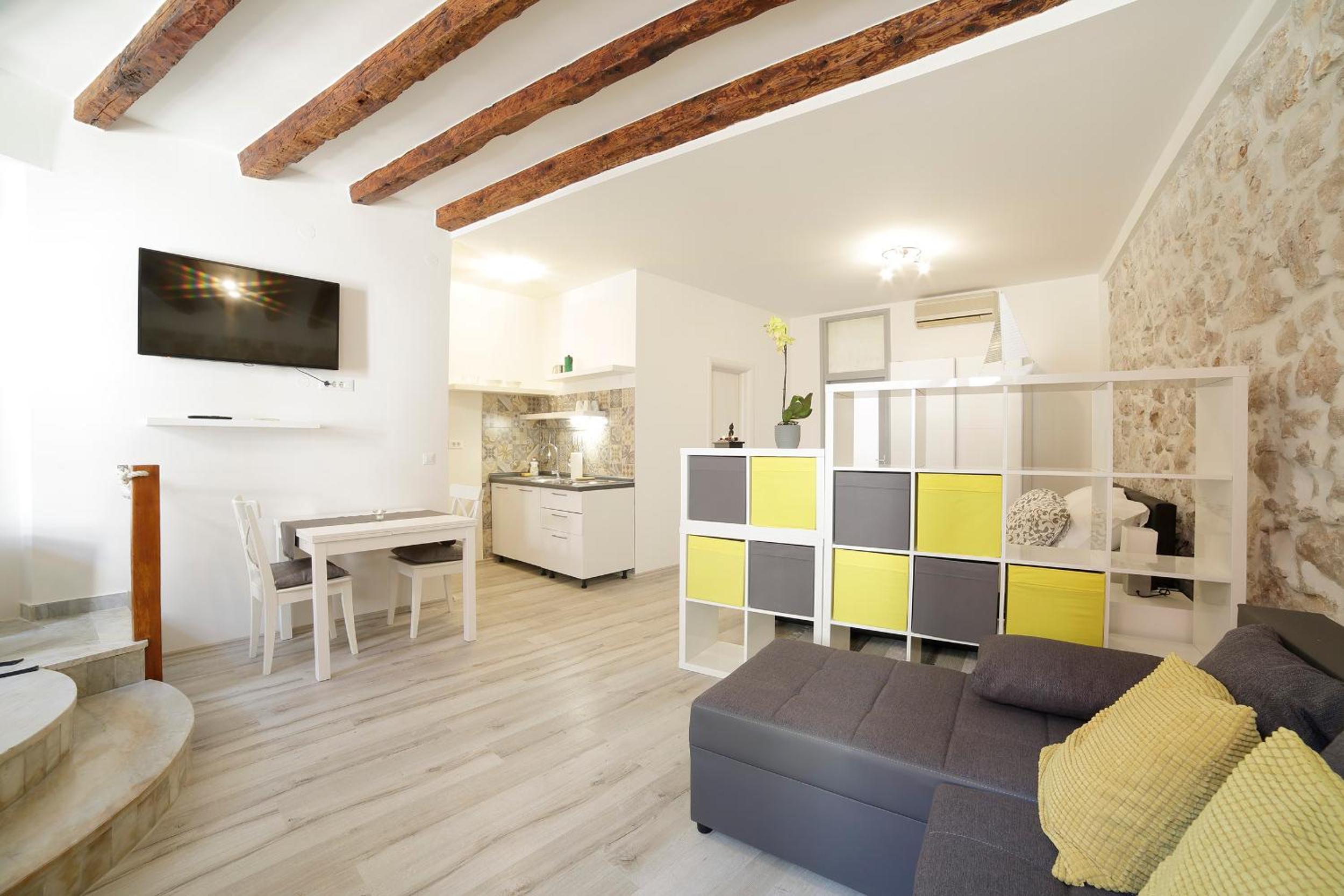 Zen studio in center of Rovinj view 4