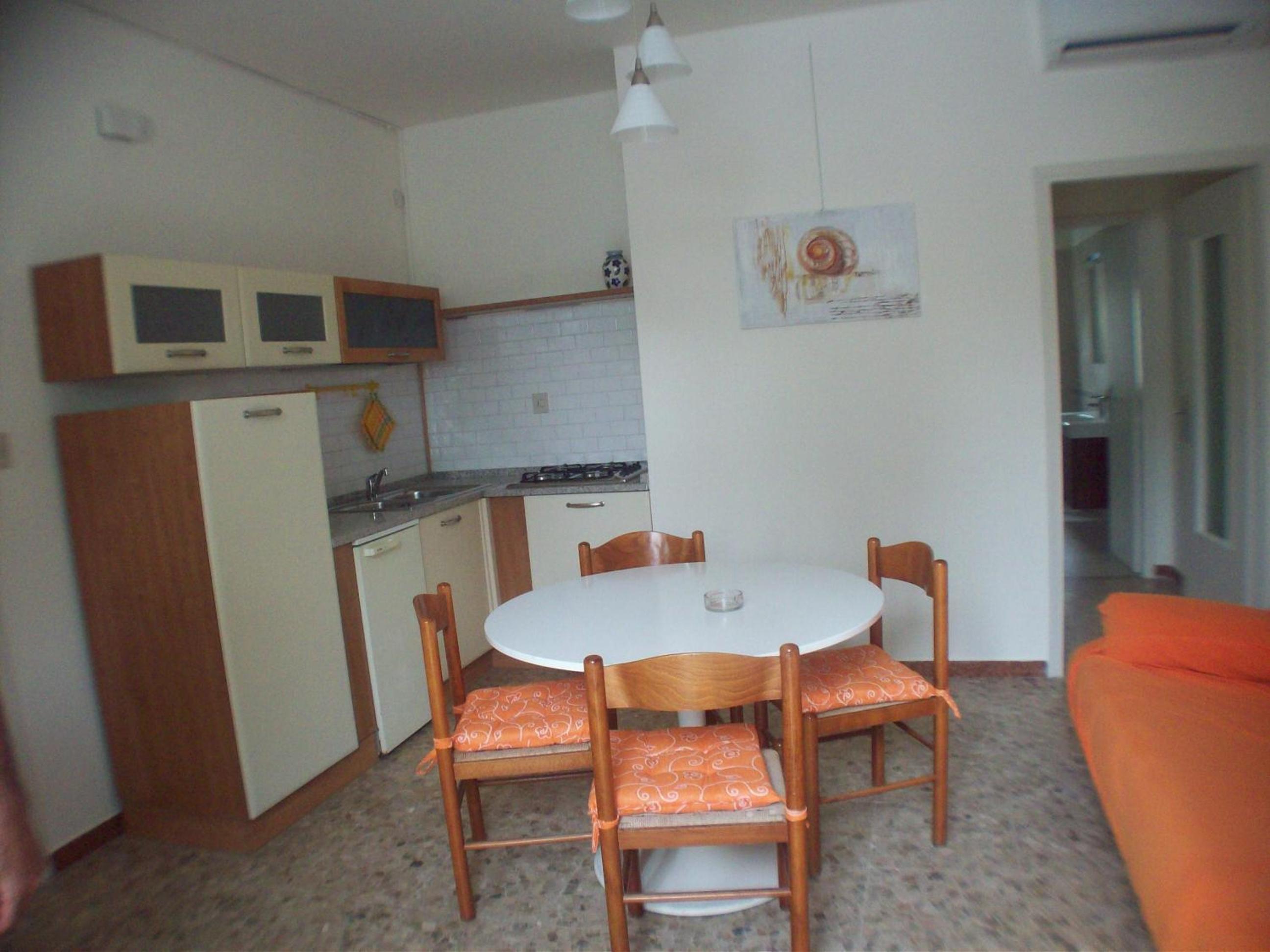 Photo 33