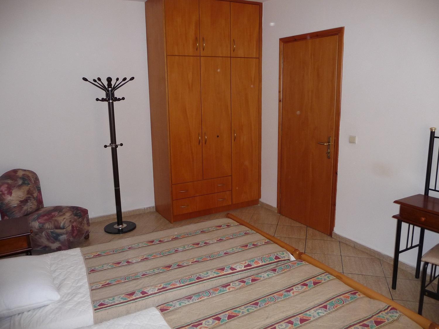 Katerina & Efi Apartments