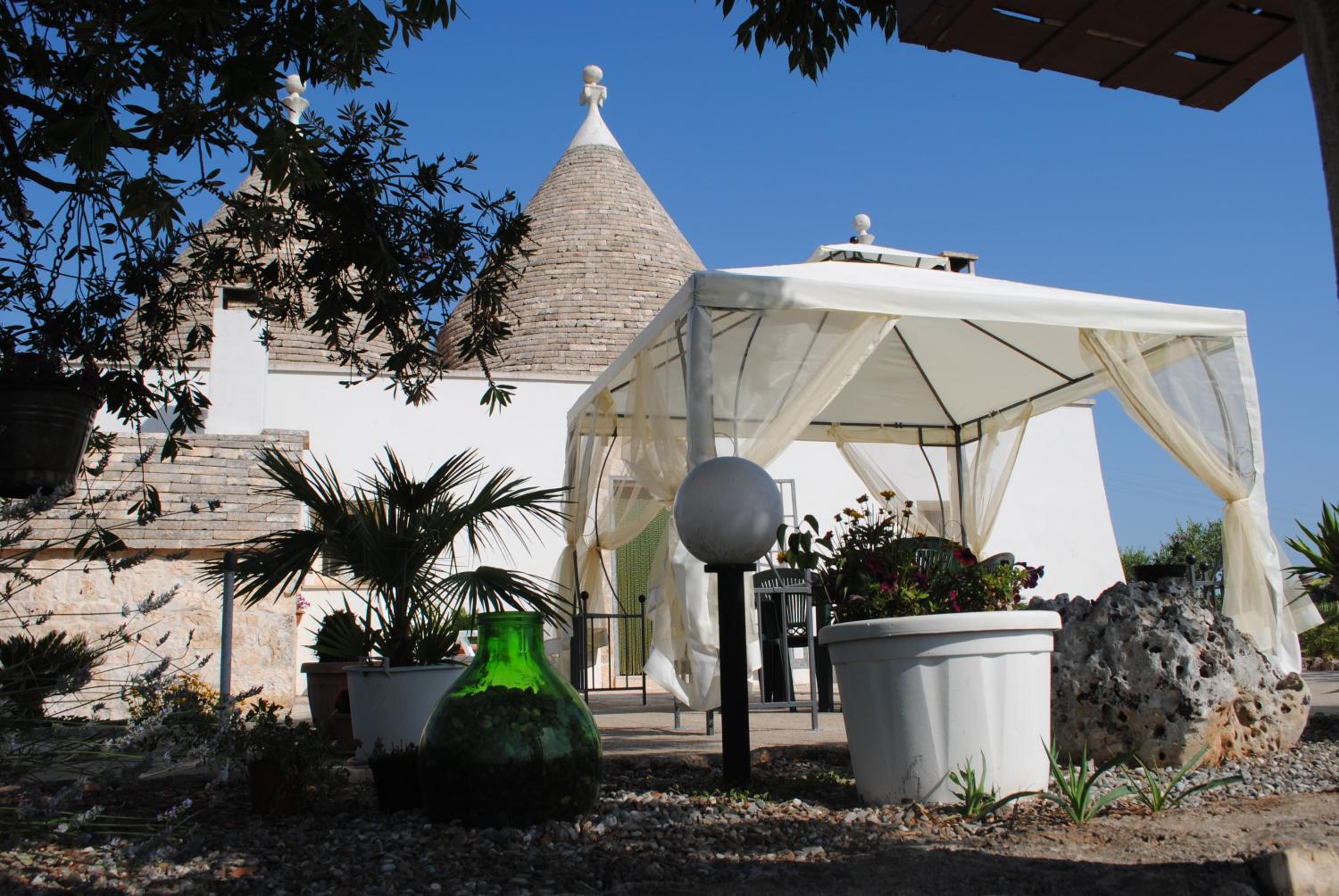 Trullo Pietraluna view 5