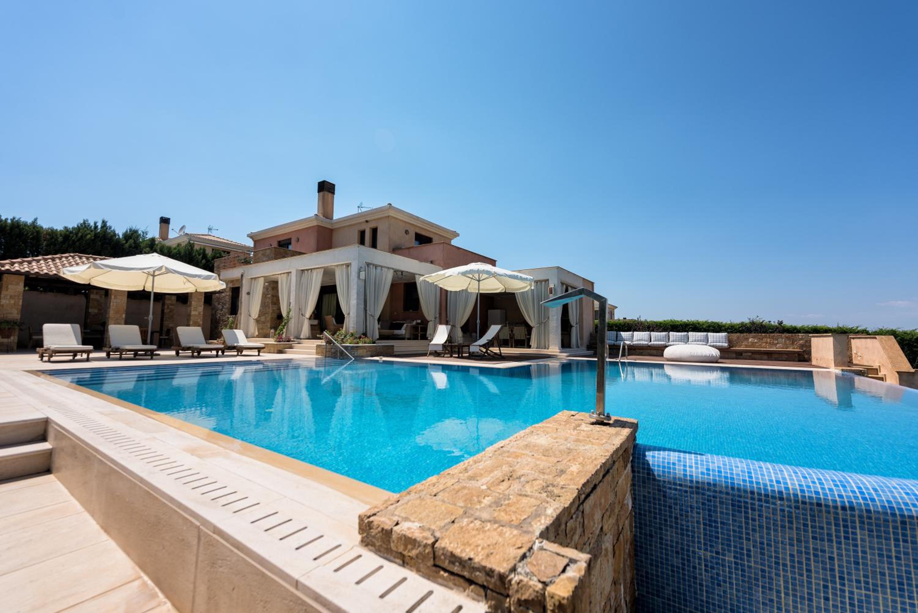 #Luxlikehome - Villa Sanni La Stella