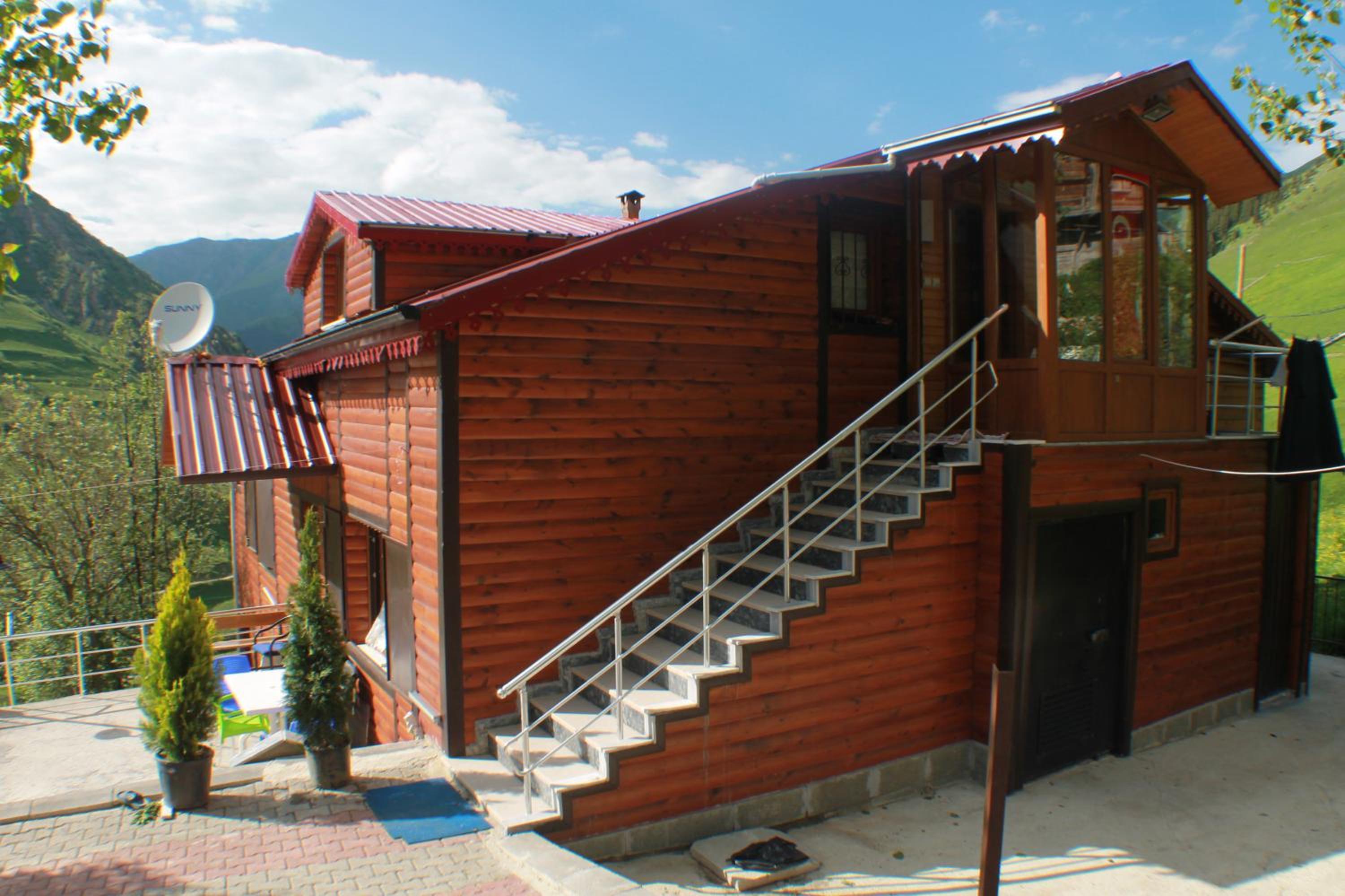 Yüce Suite