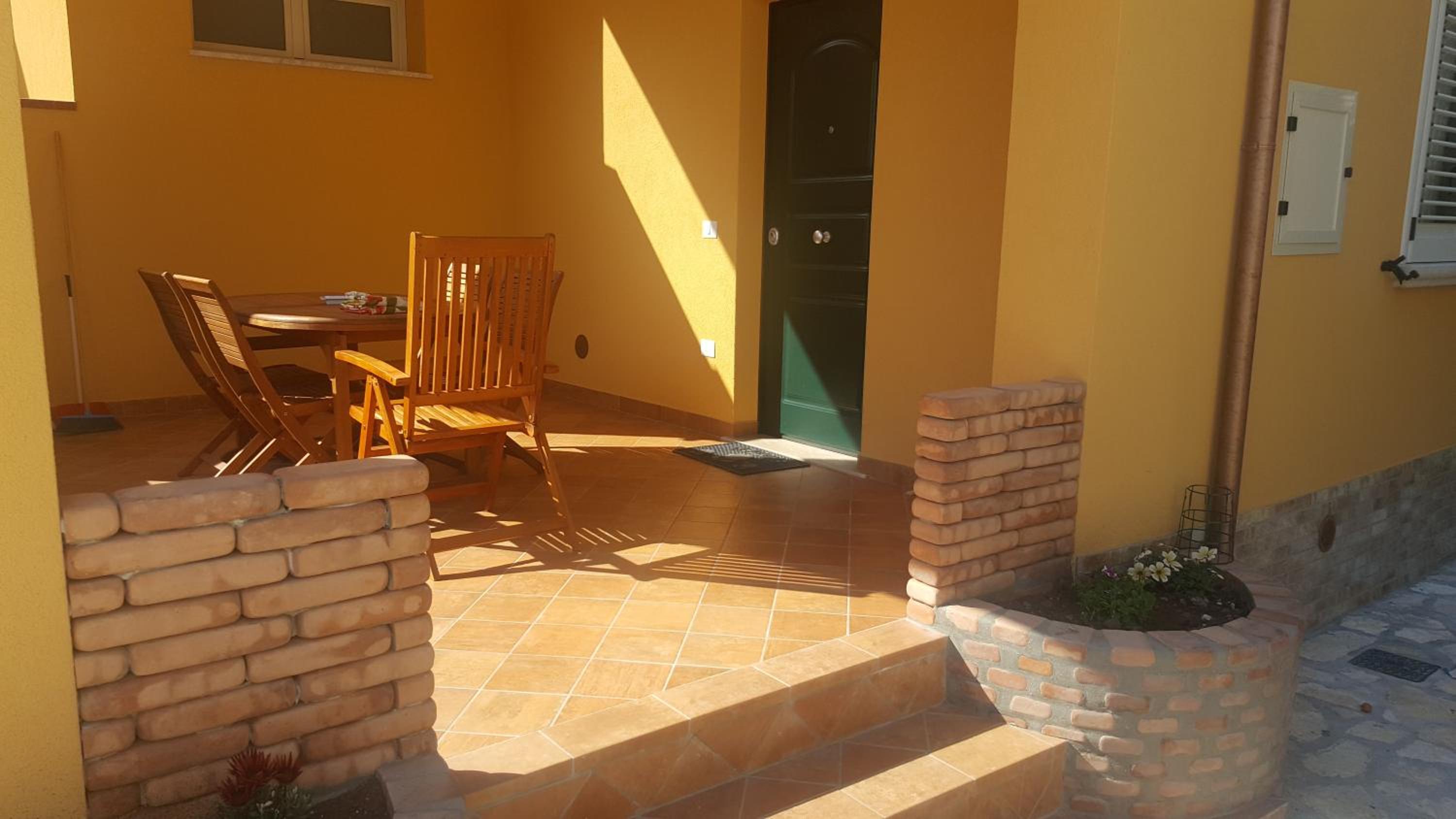Residence Blue Pearl
