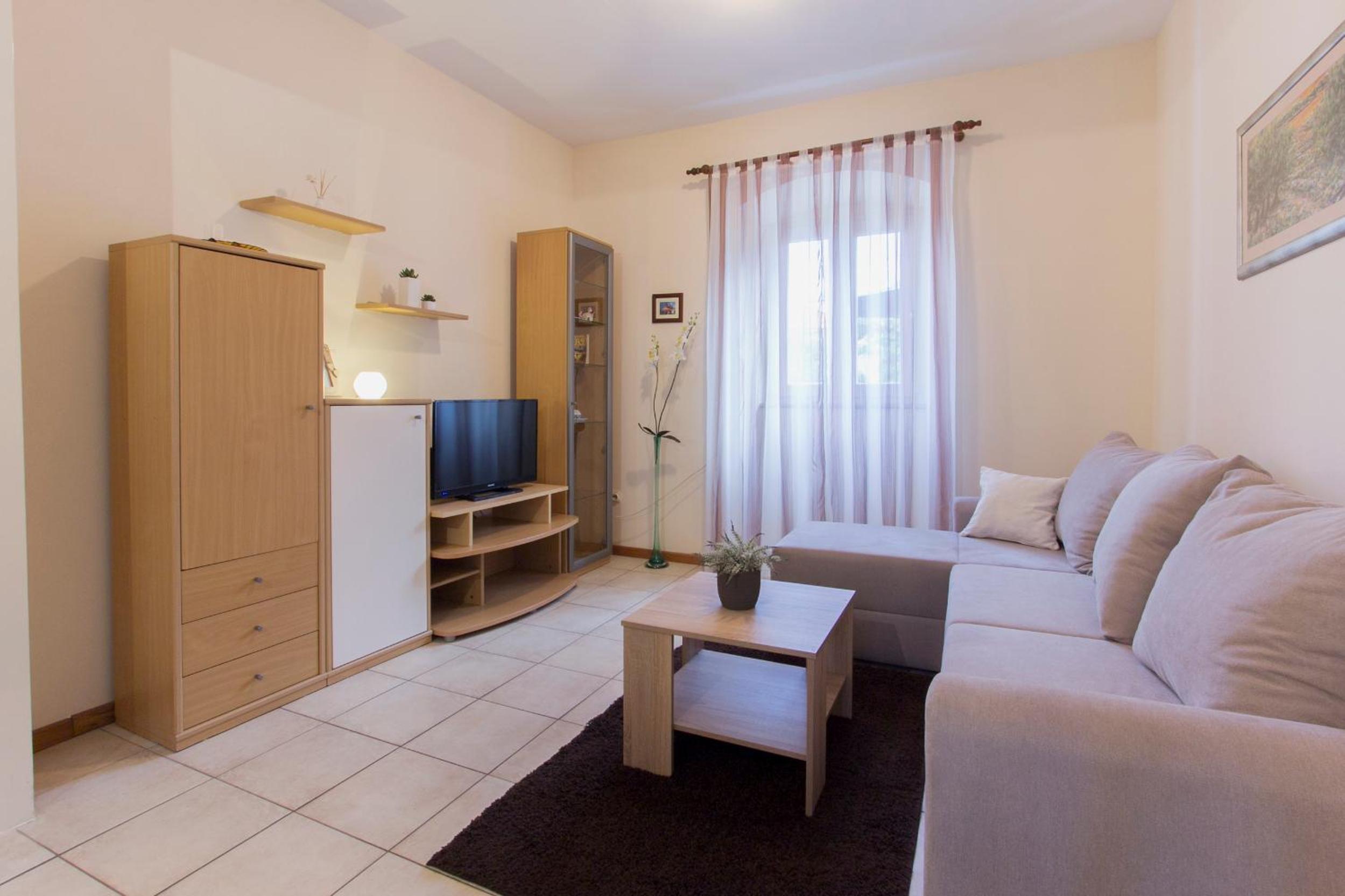 Apartment Tina view 5