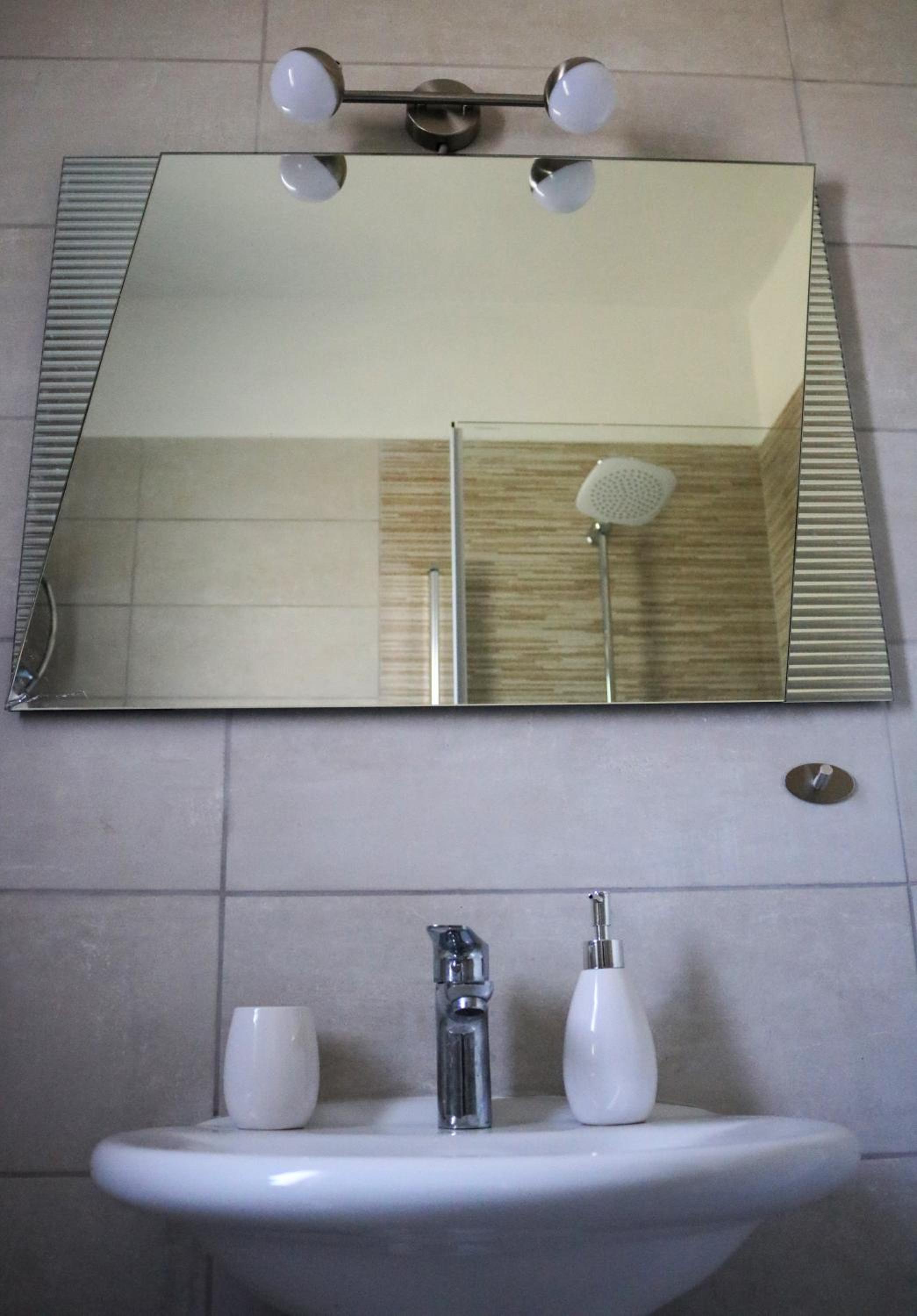 Photo 32