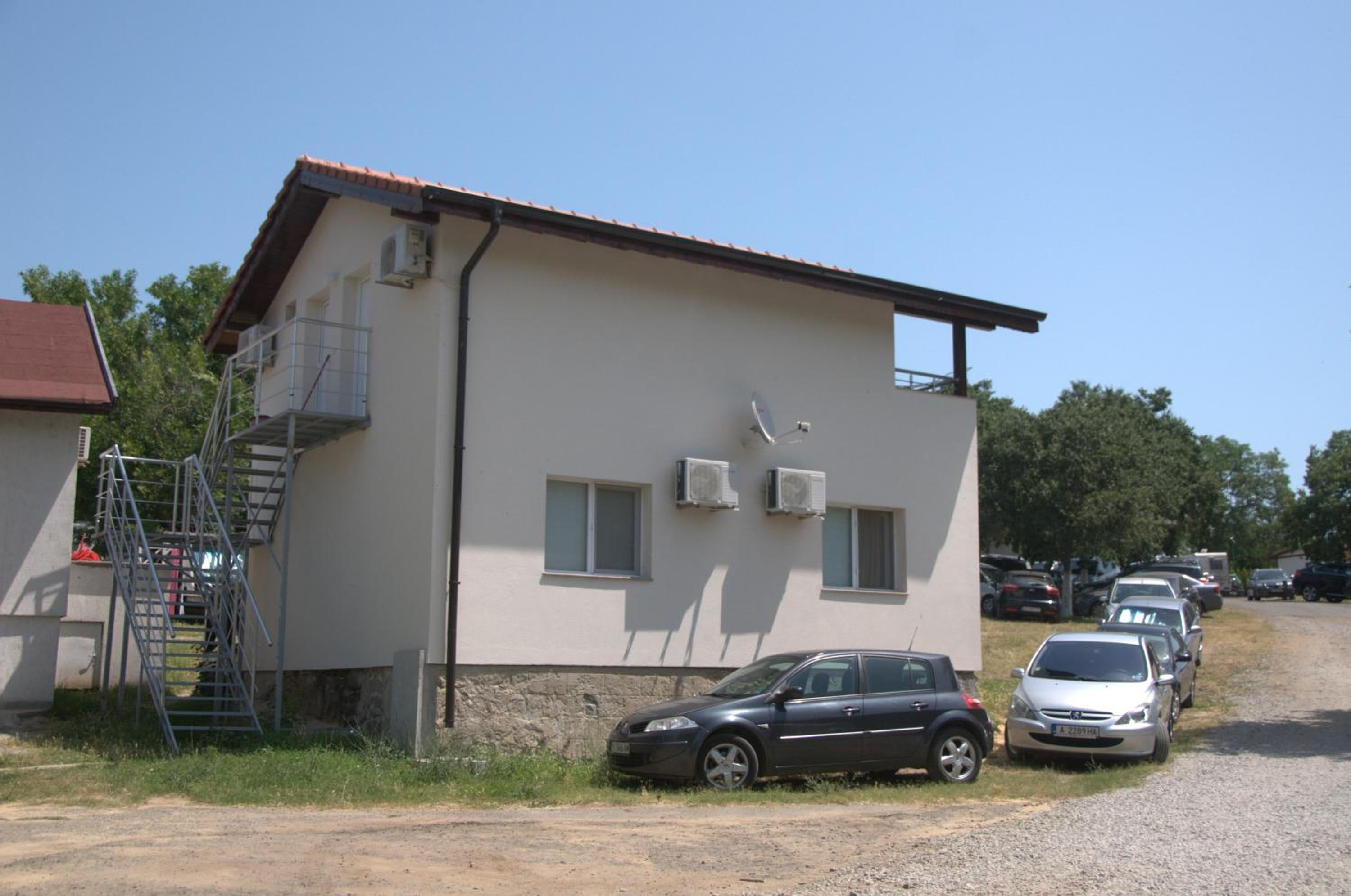 Photo 19