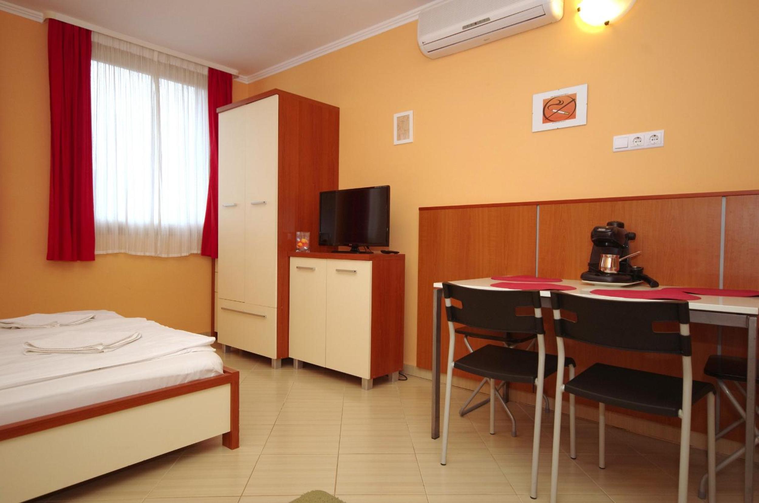 Várárok Apartman view 5
