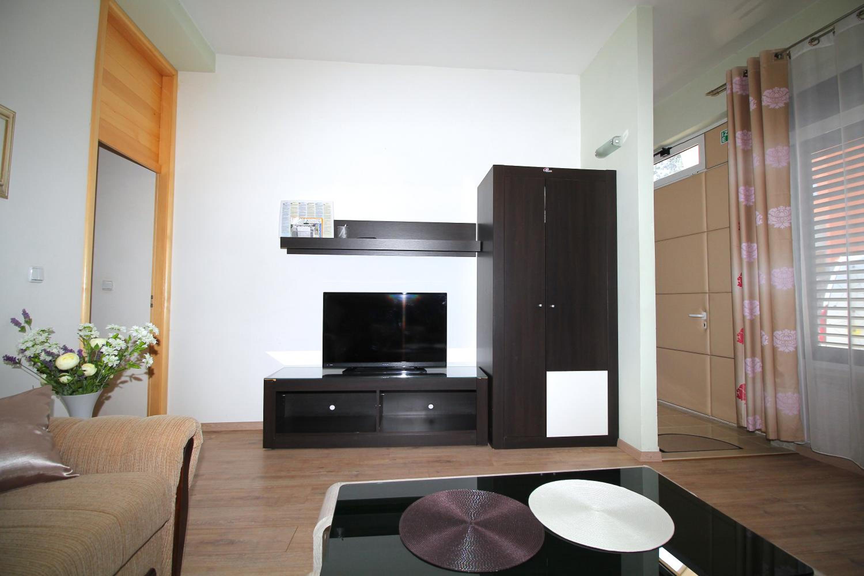 Apartment J&I