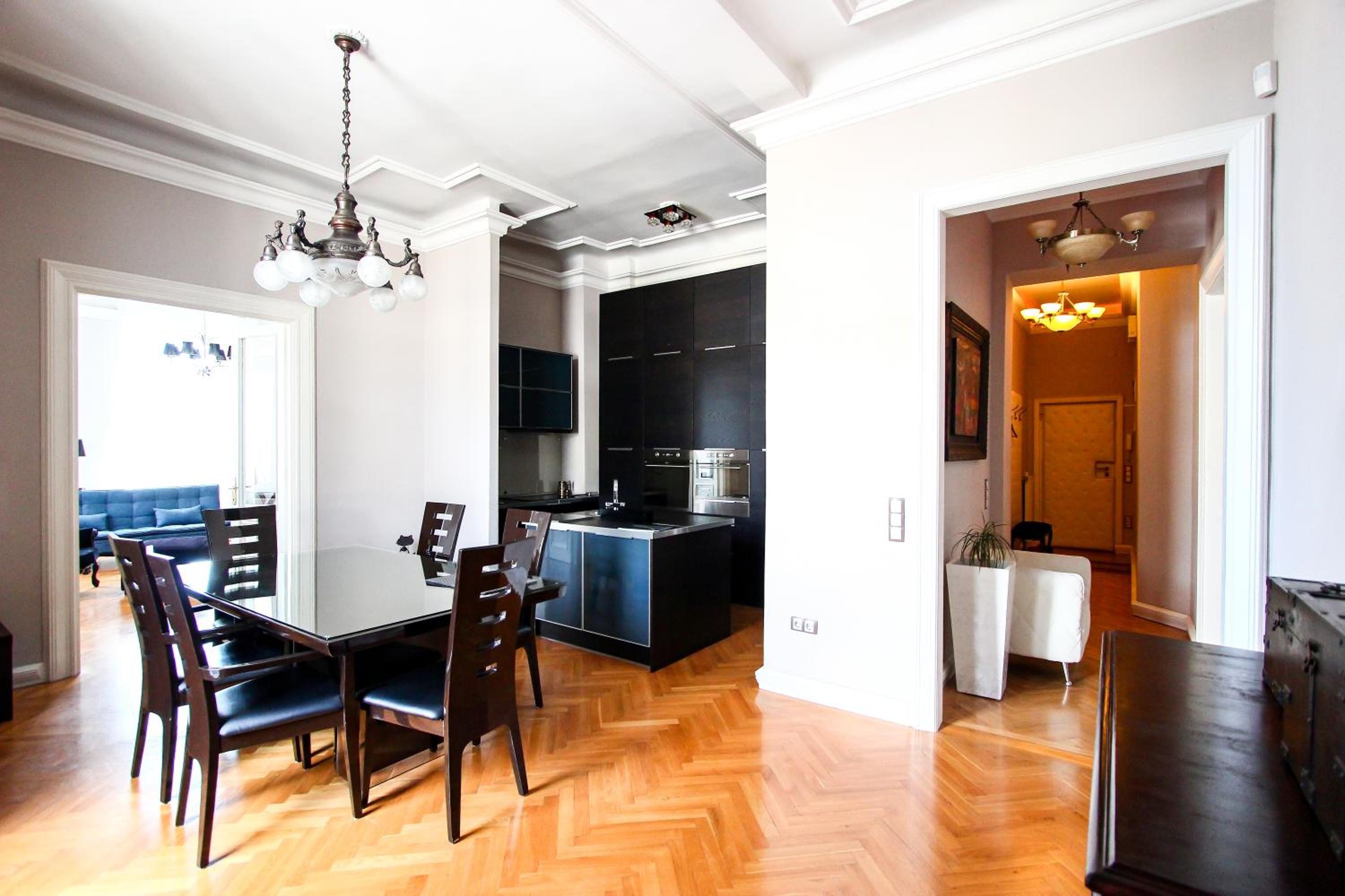 Art Deco Basilica Residence view 3