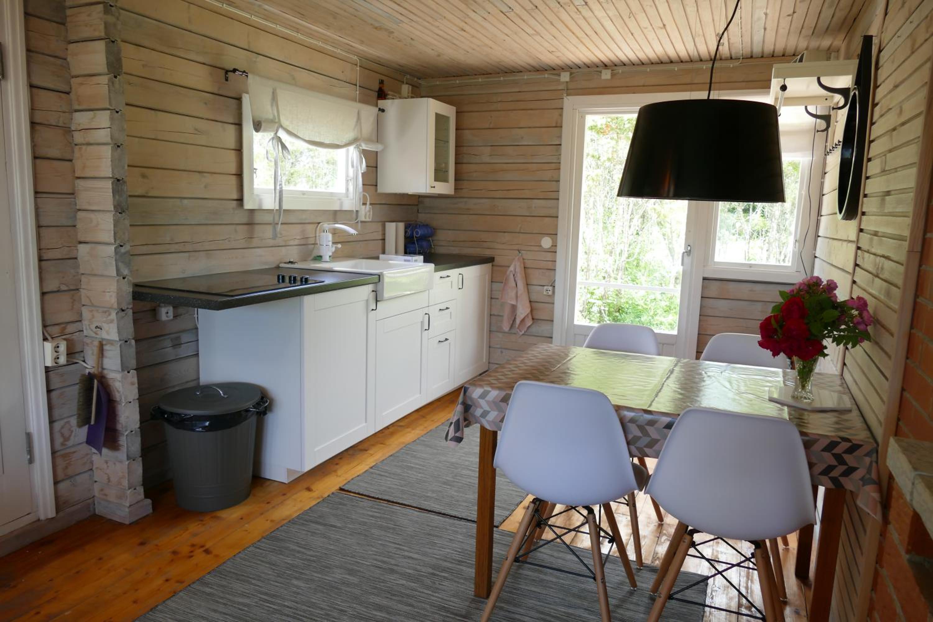 Tinore Holiday Home view 3