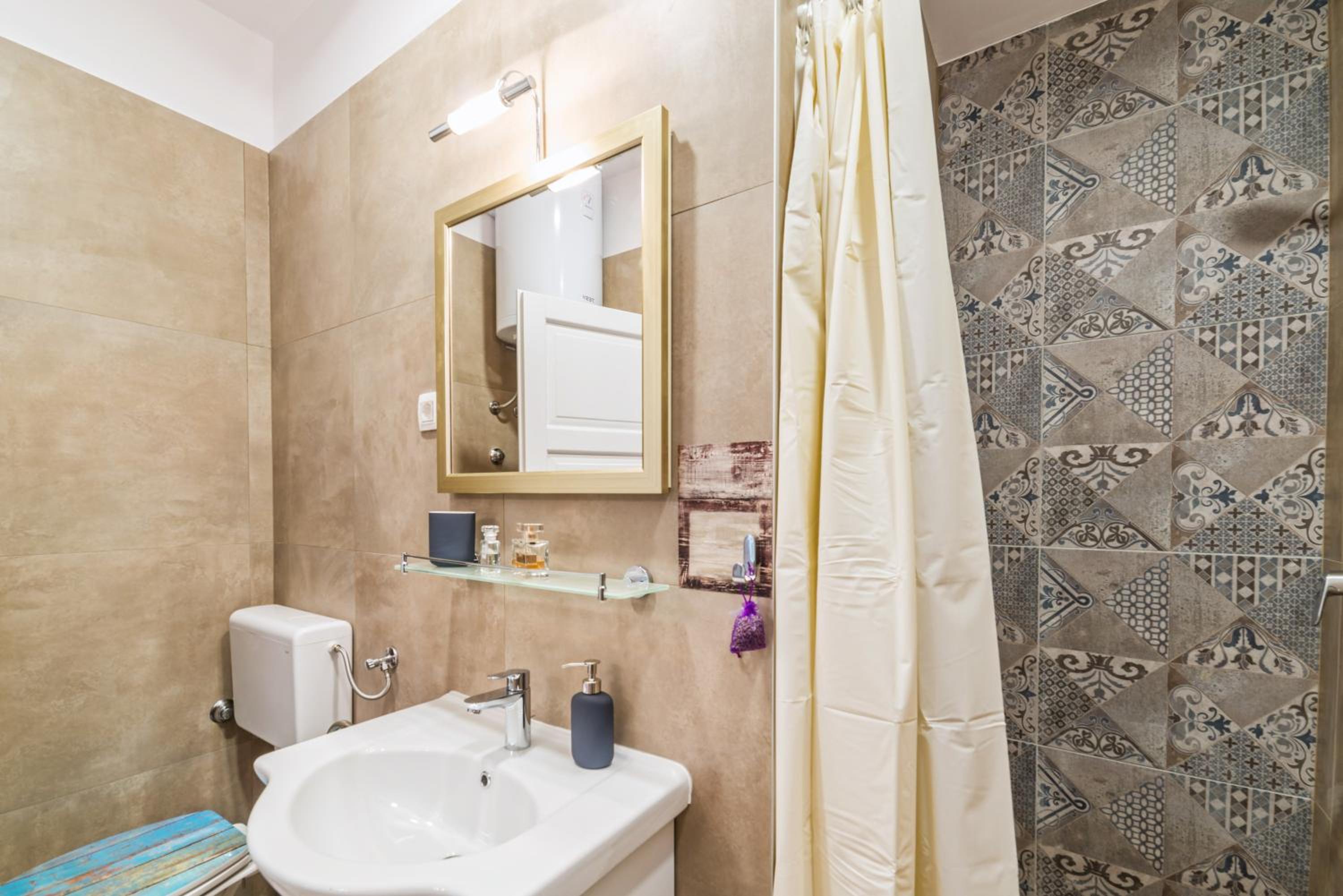 Lanterna Rooms & Apartment — photo 42