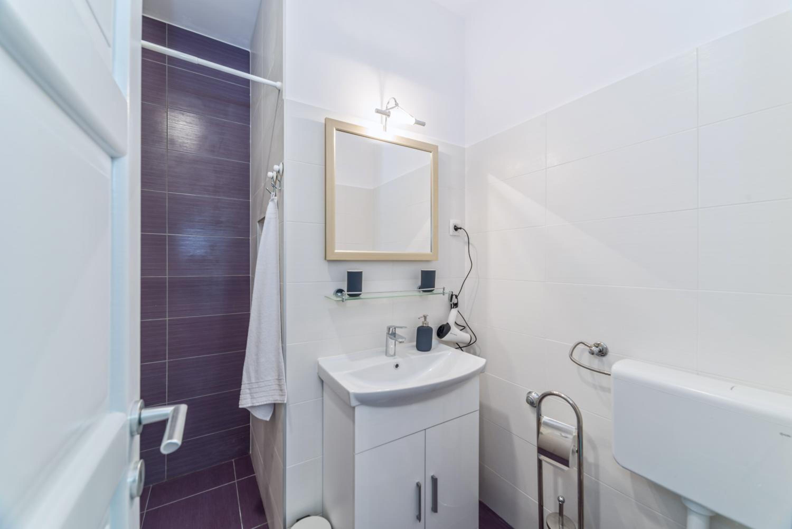 Lanterna Rooms & Apartment — photo 49