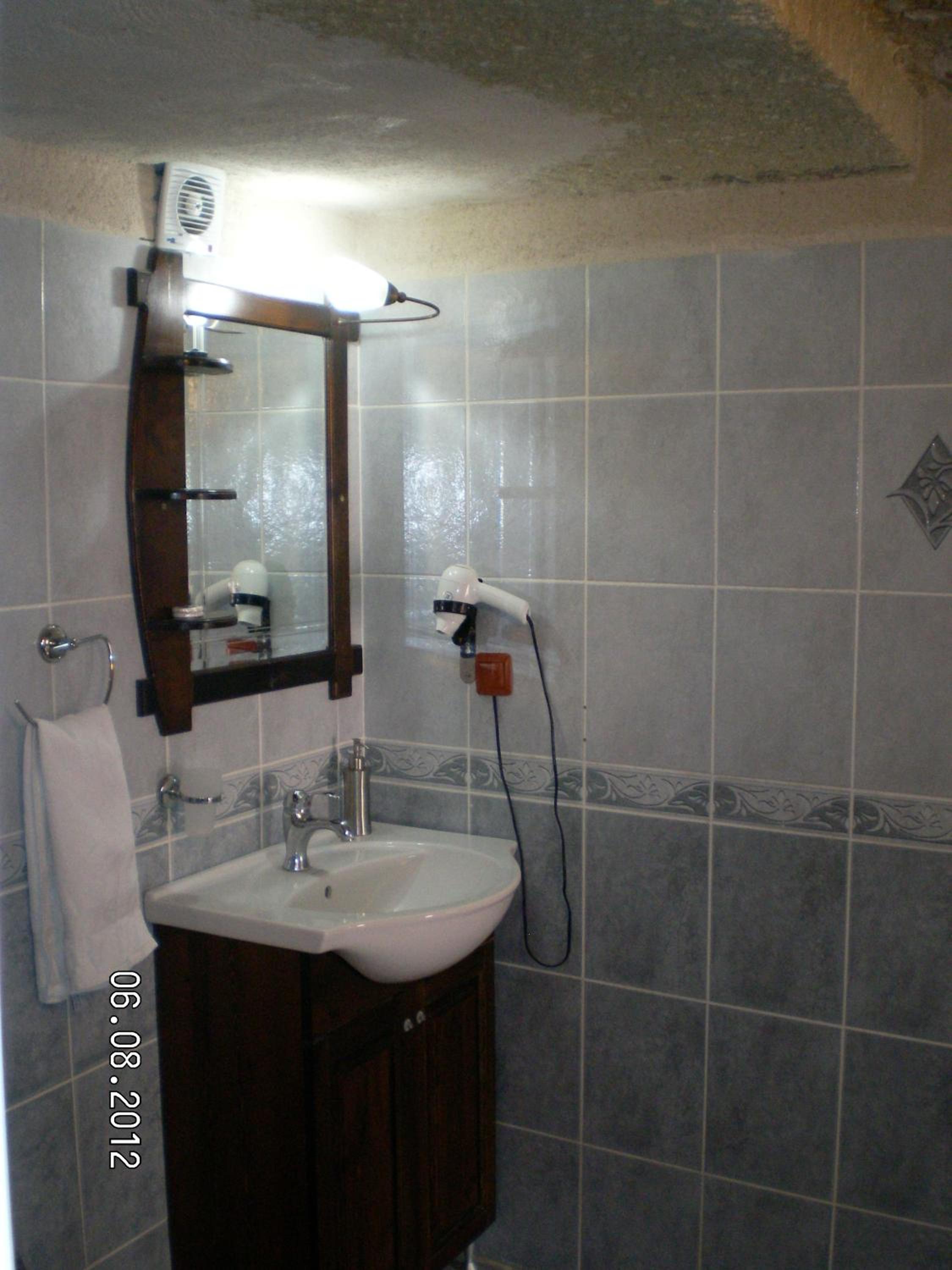 Nature Park Cave Hotel - Image 16
