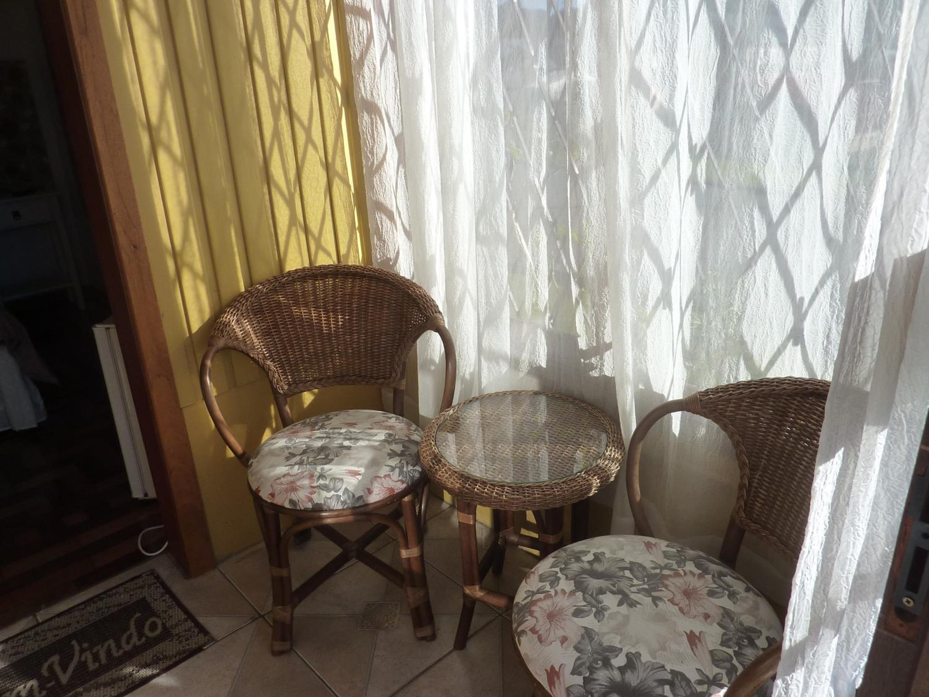 balcony
