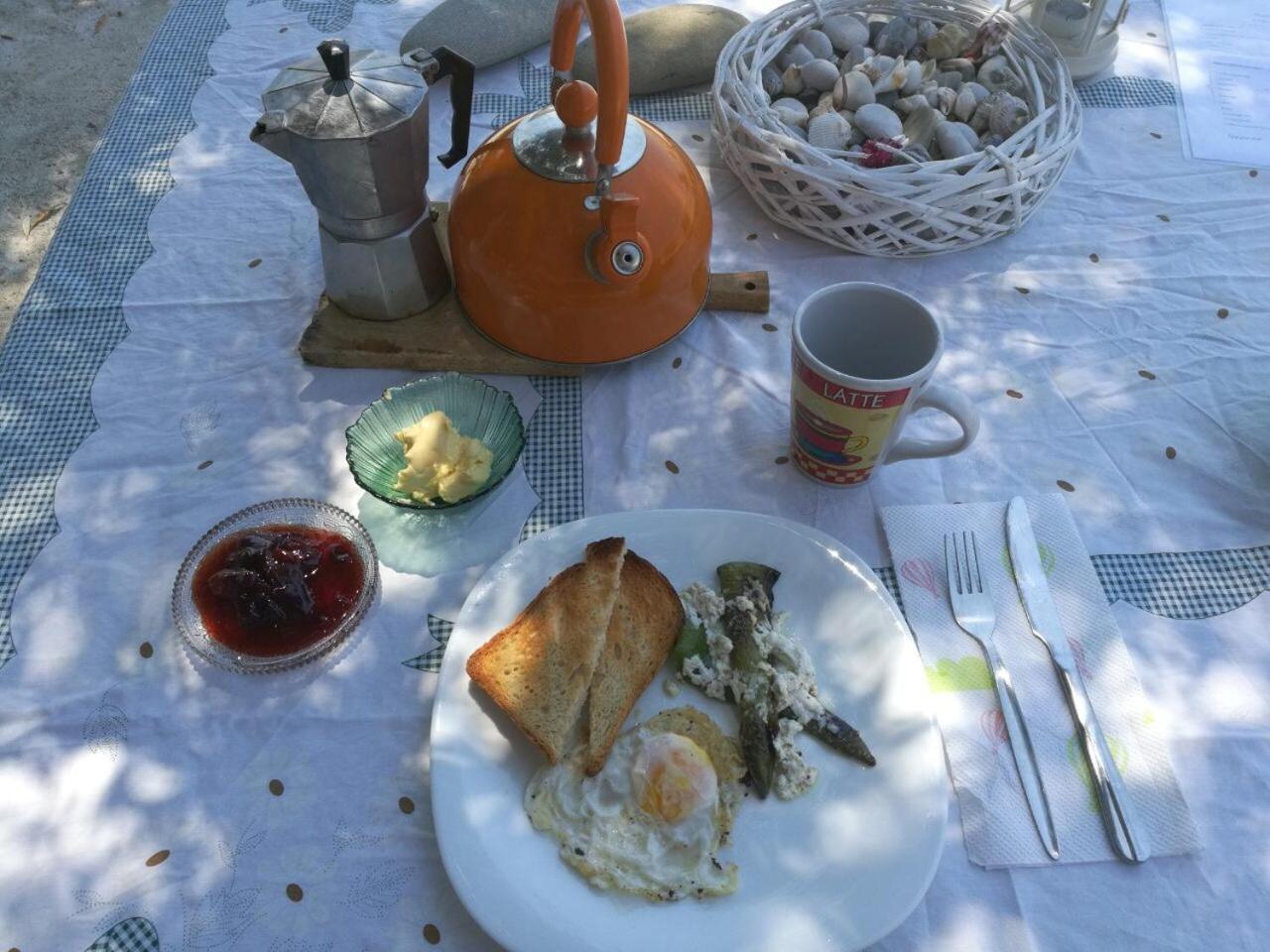 Piqeras Relax Guest House