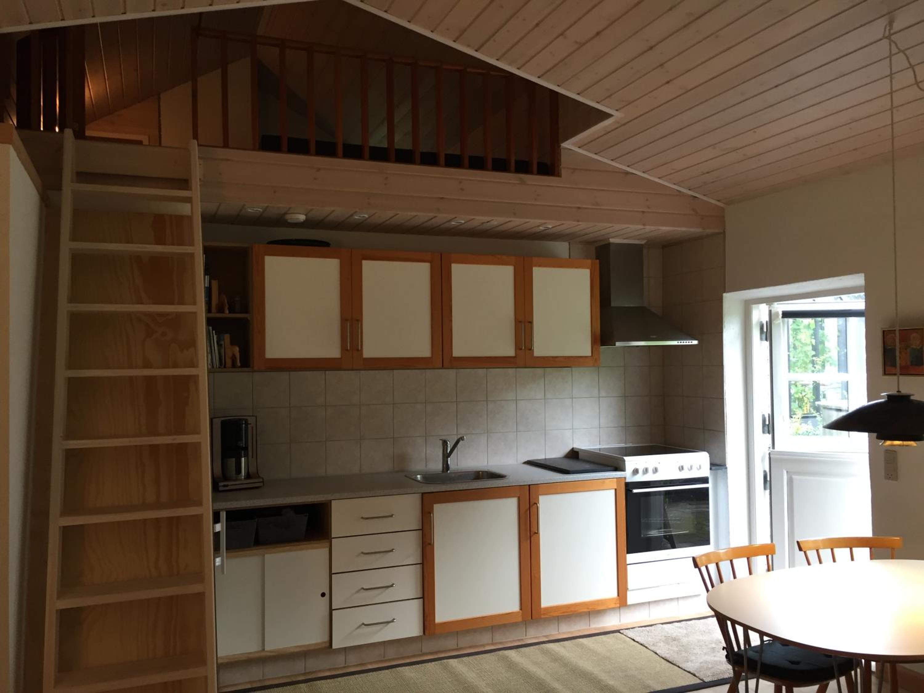 LindegaardApartment - woods and sea view 5