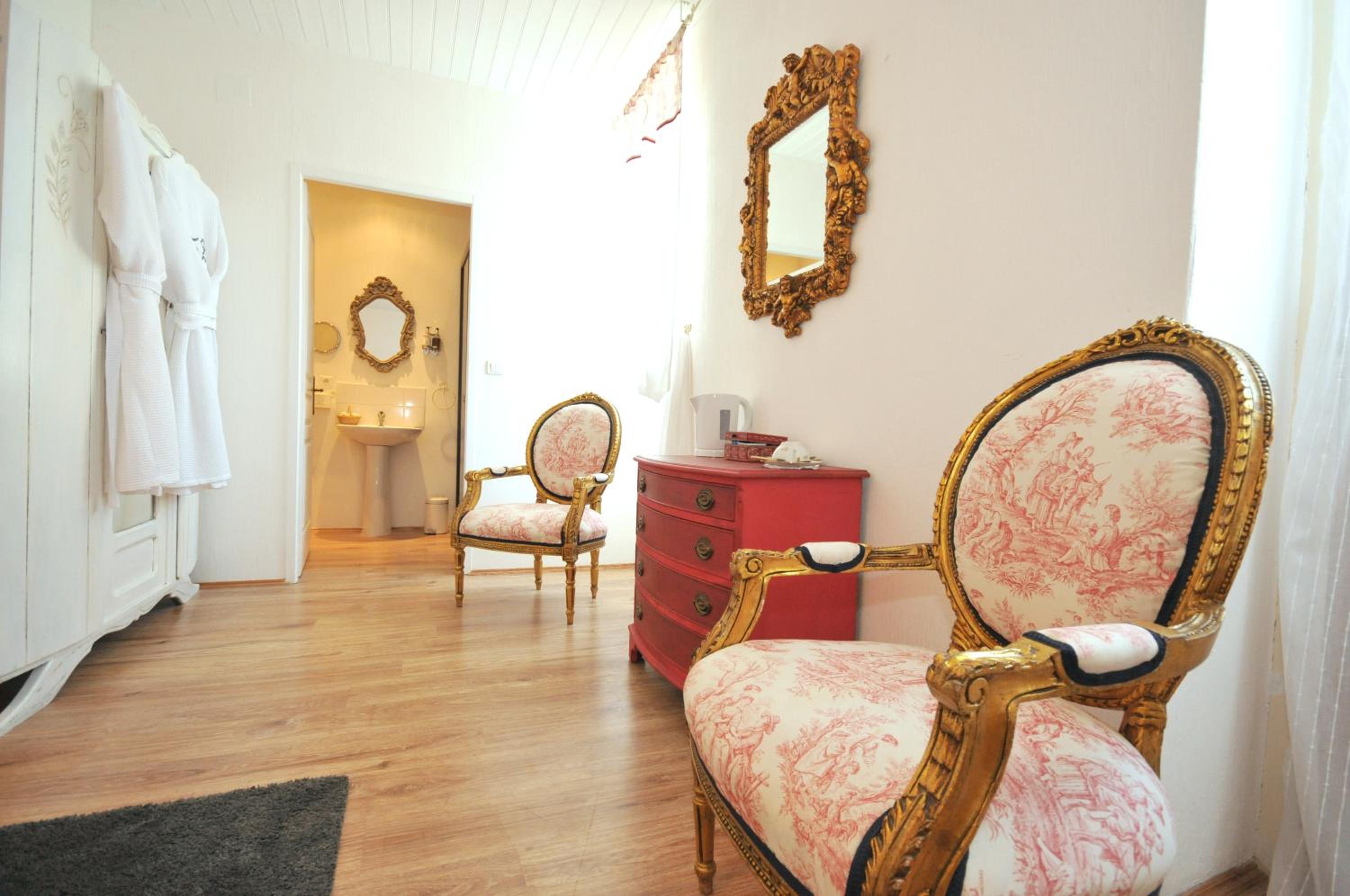 52 Eymet view 2