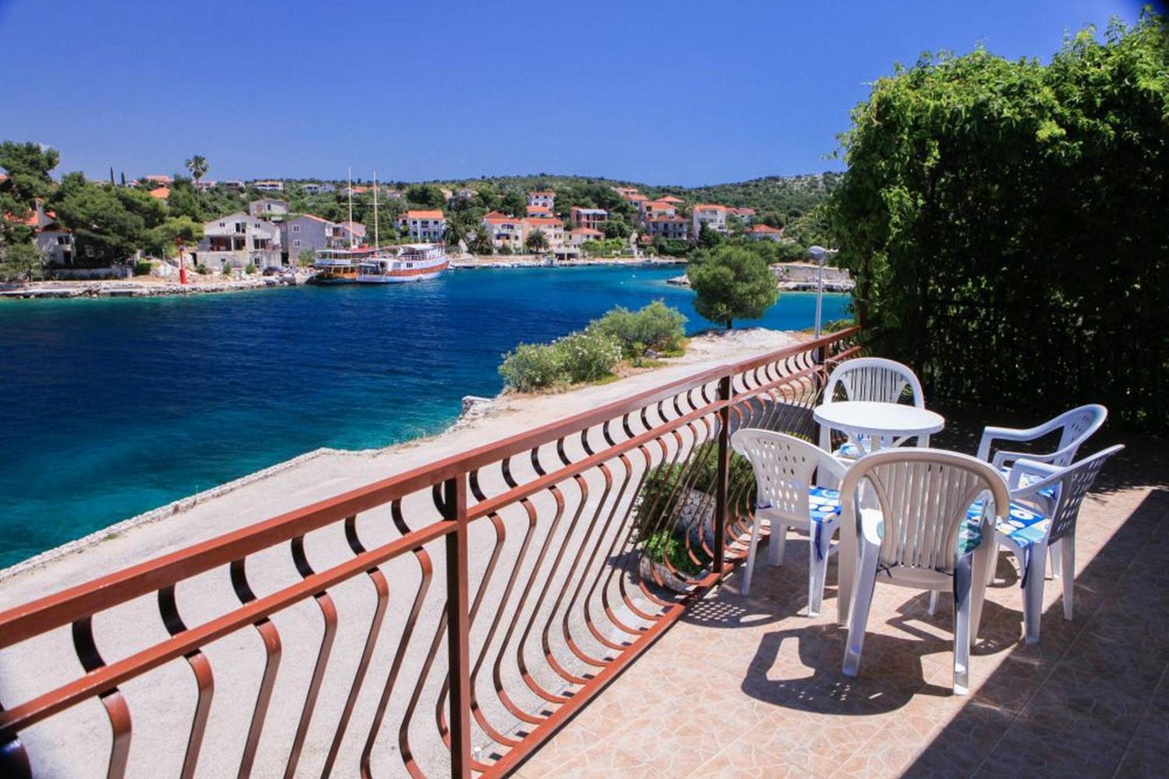 Apartments Pavo
