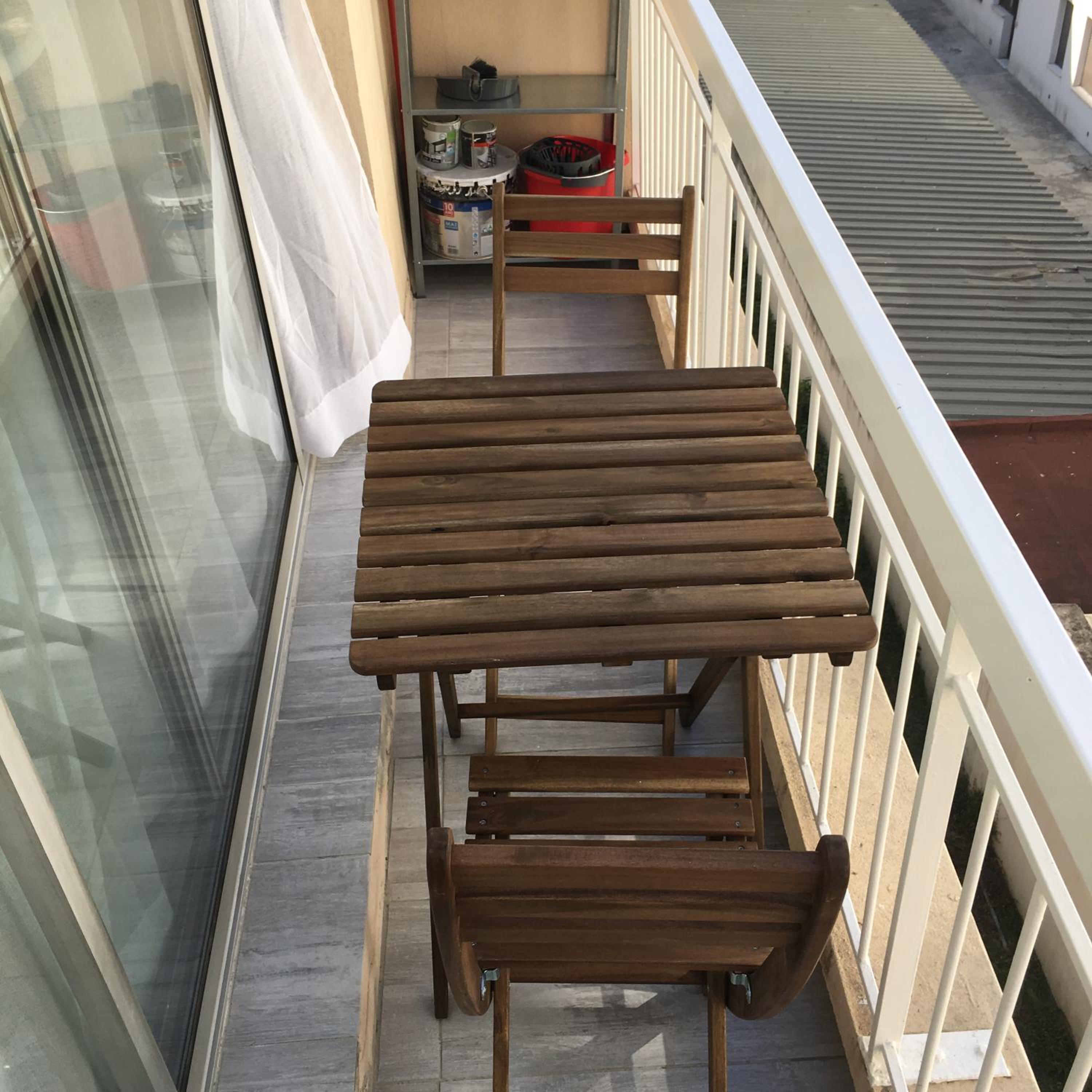 balcony