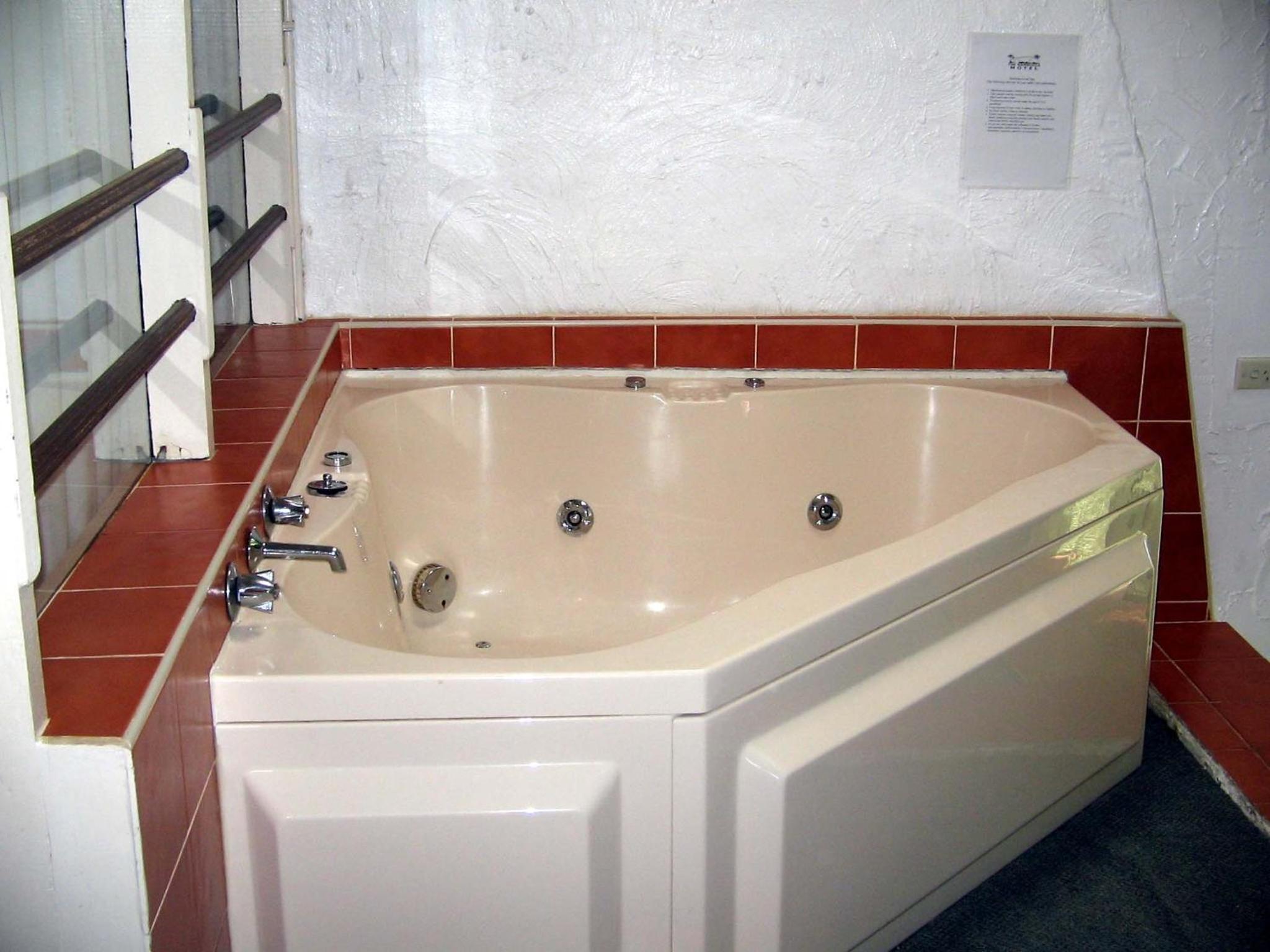Jacuzzi