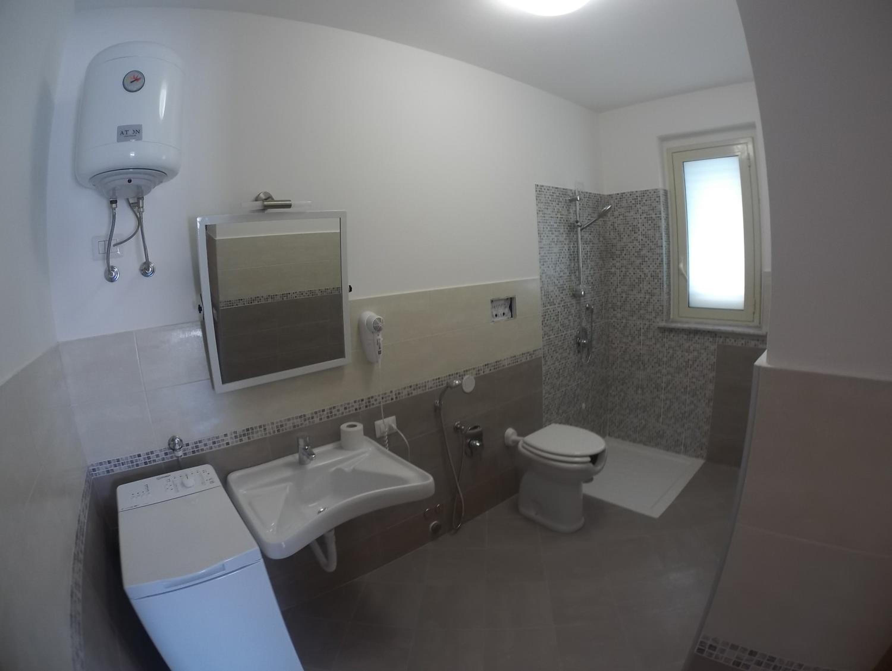Photo 48