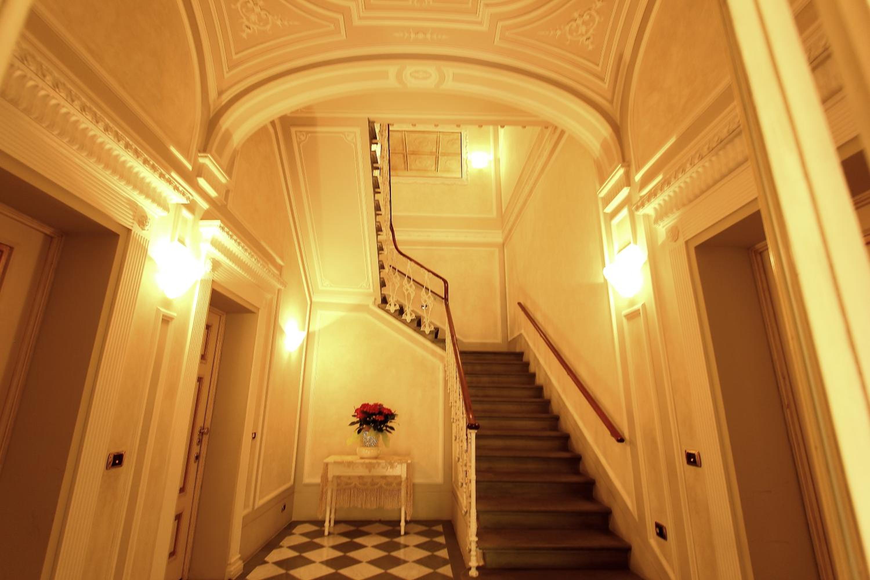 Opera D'Arte Apartment City Center