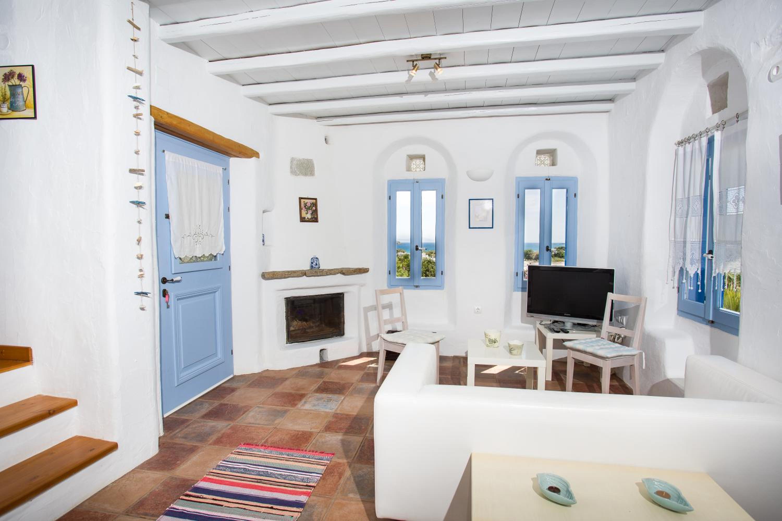 Villa Yviskos Traditional Home