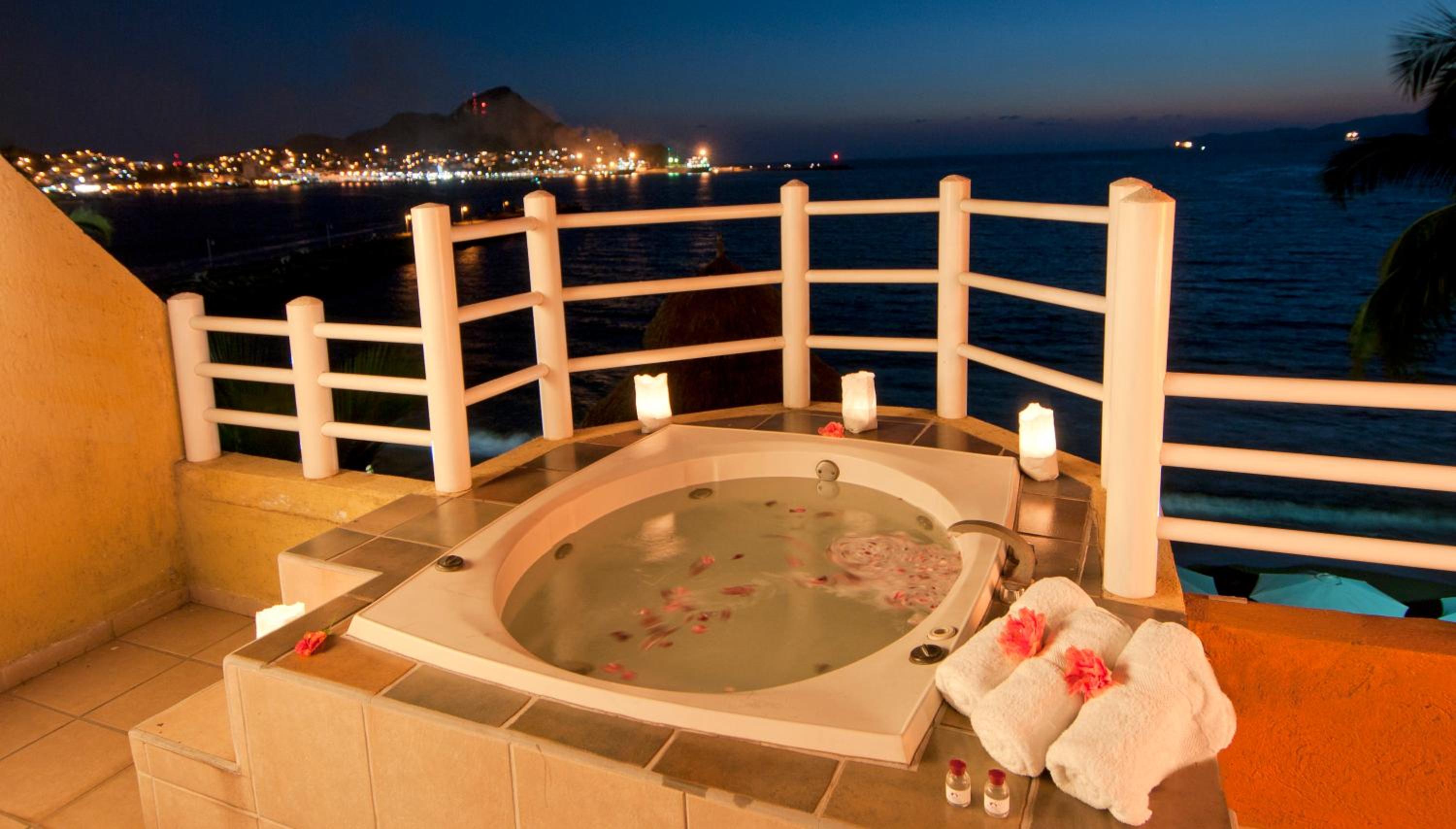 Jacuzzi