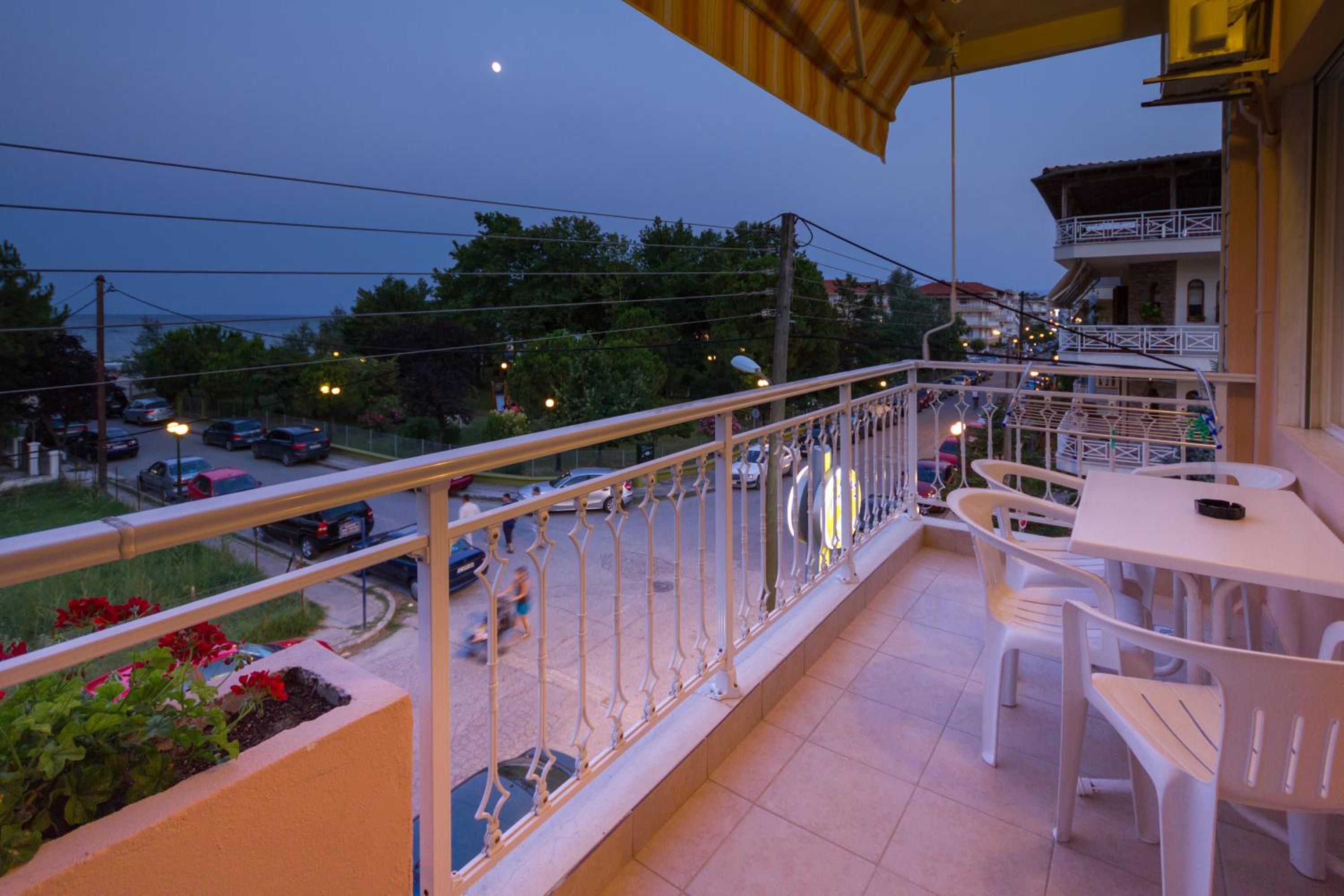 Ikaros Apartments
