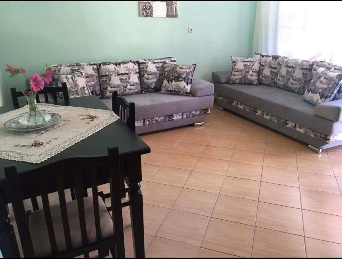 Vieri apartments