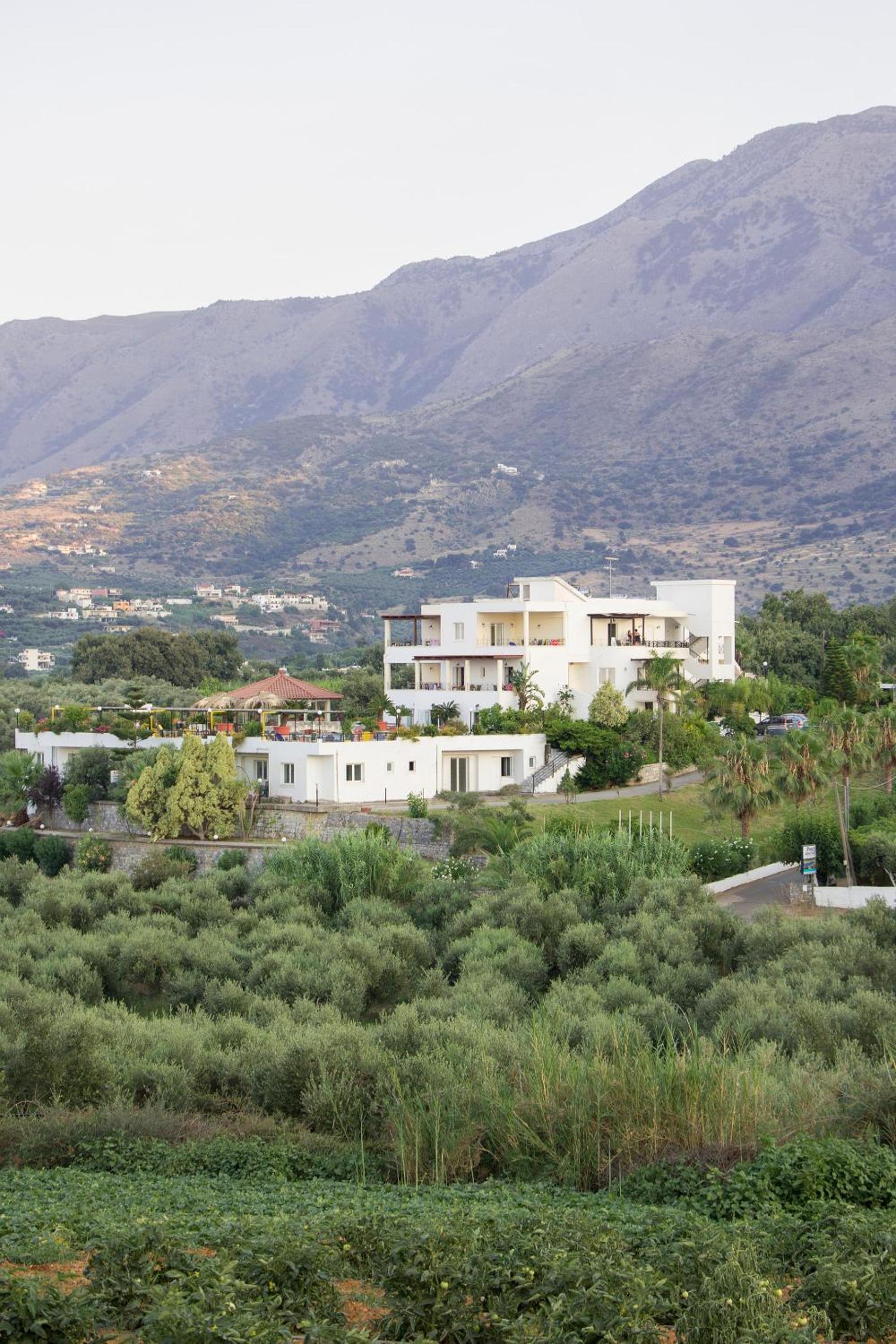 Pinelopi Apartments