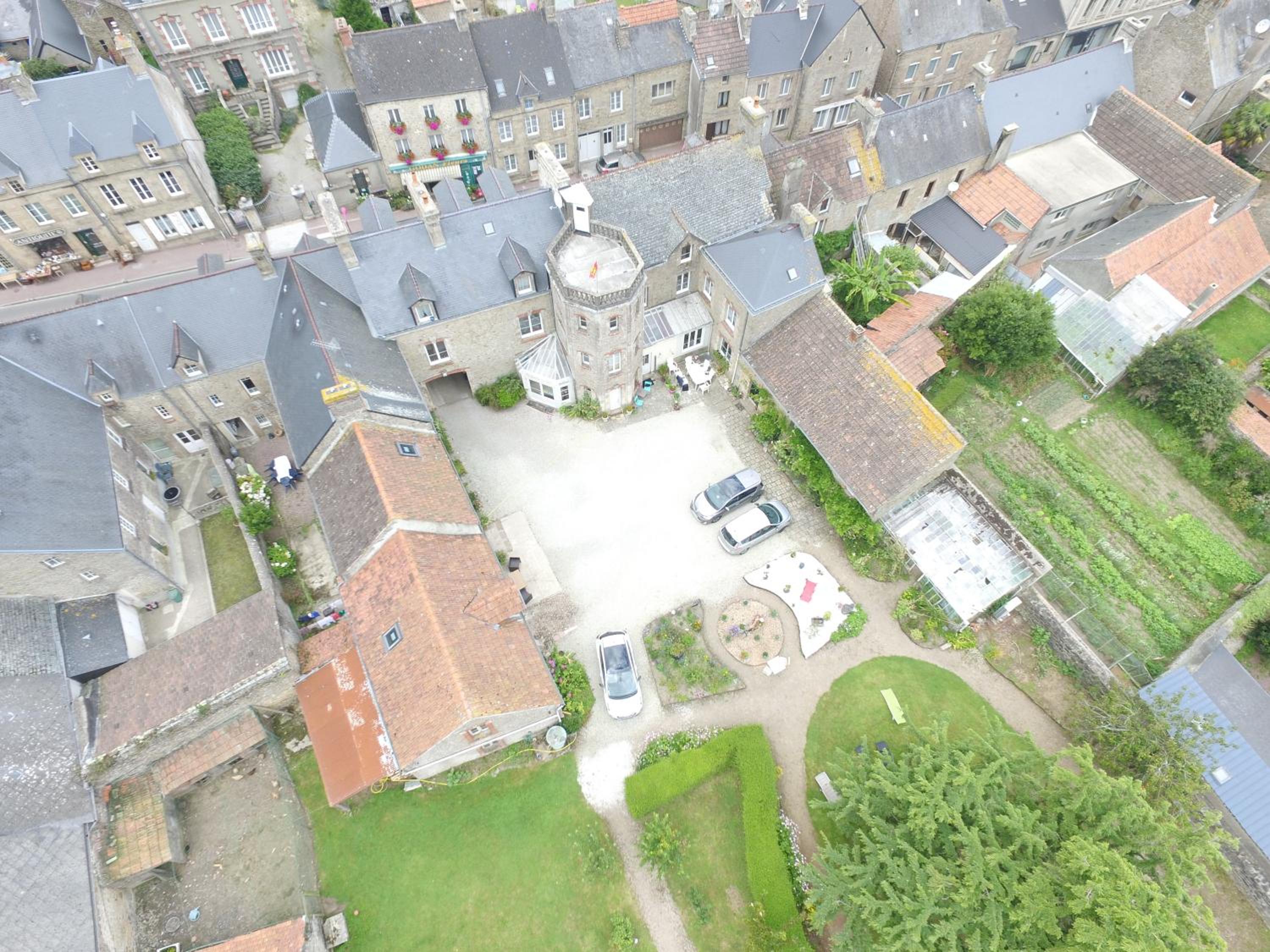 Photo 6