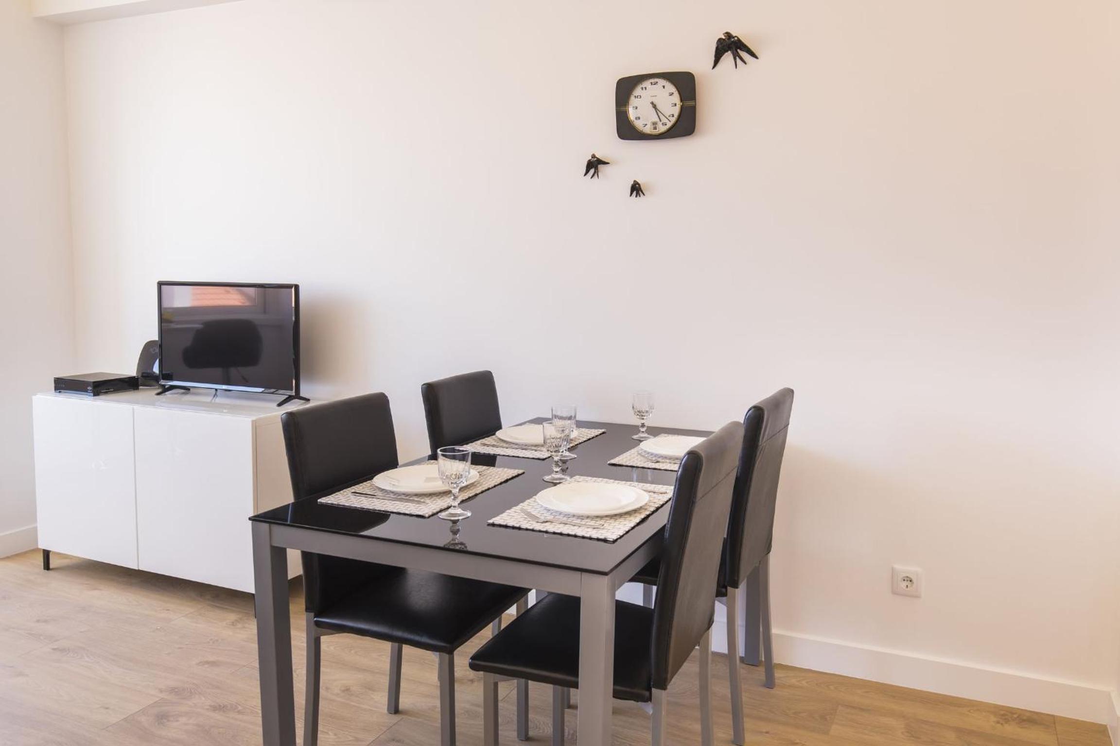LovelyStay - Light & Comfy Flat view 2