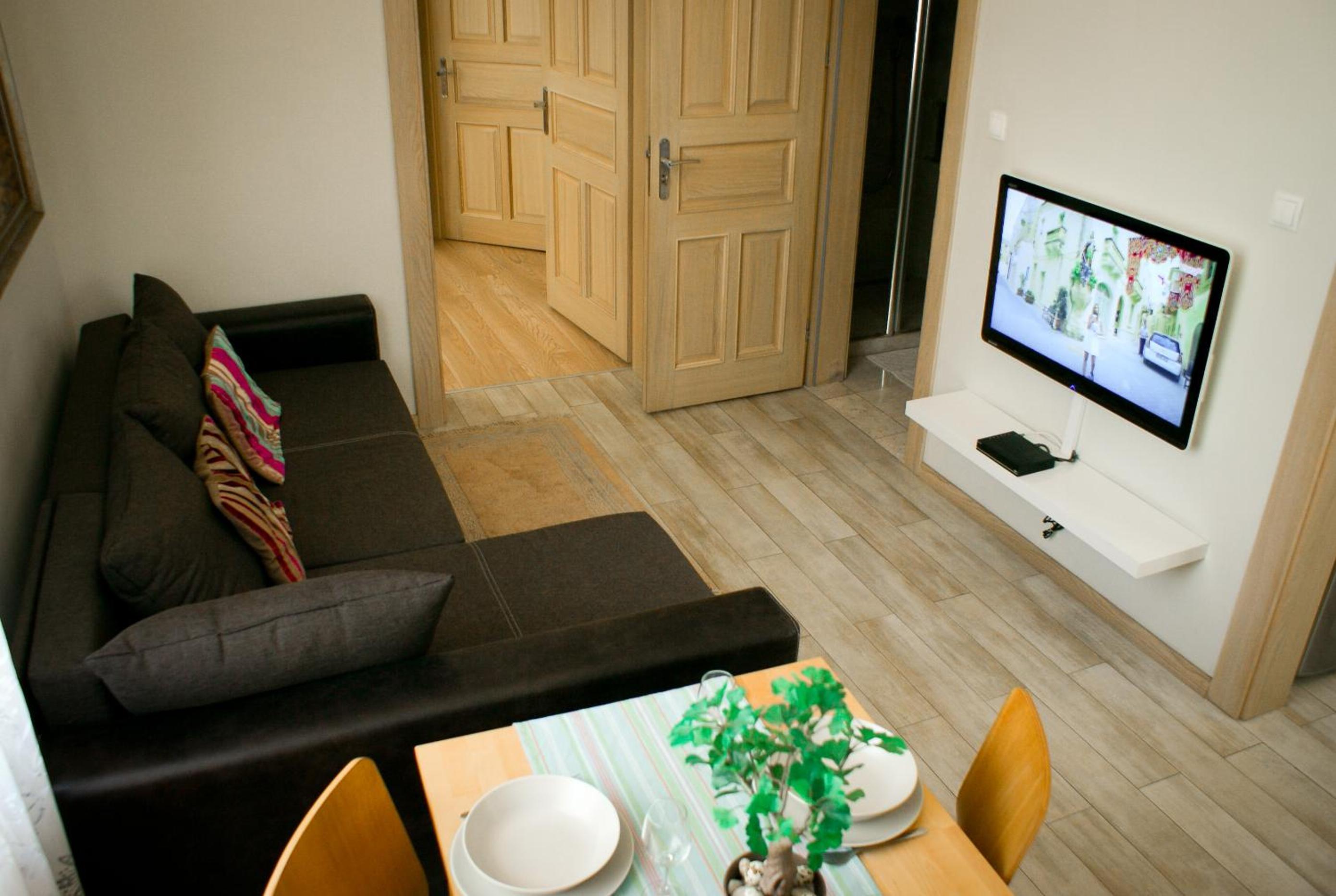 Apartament Wild Rose view 5