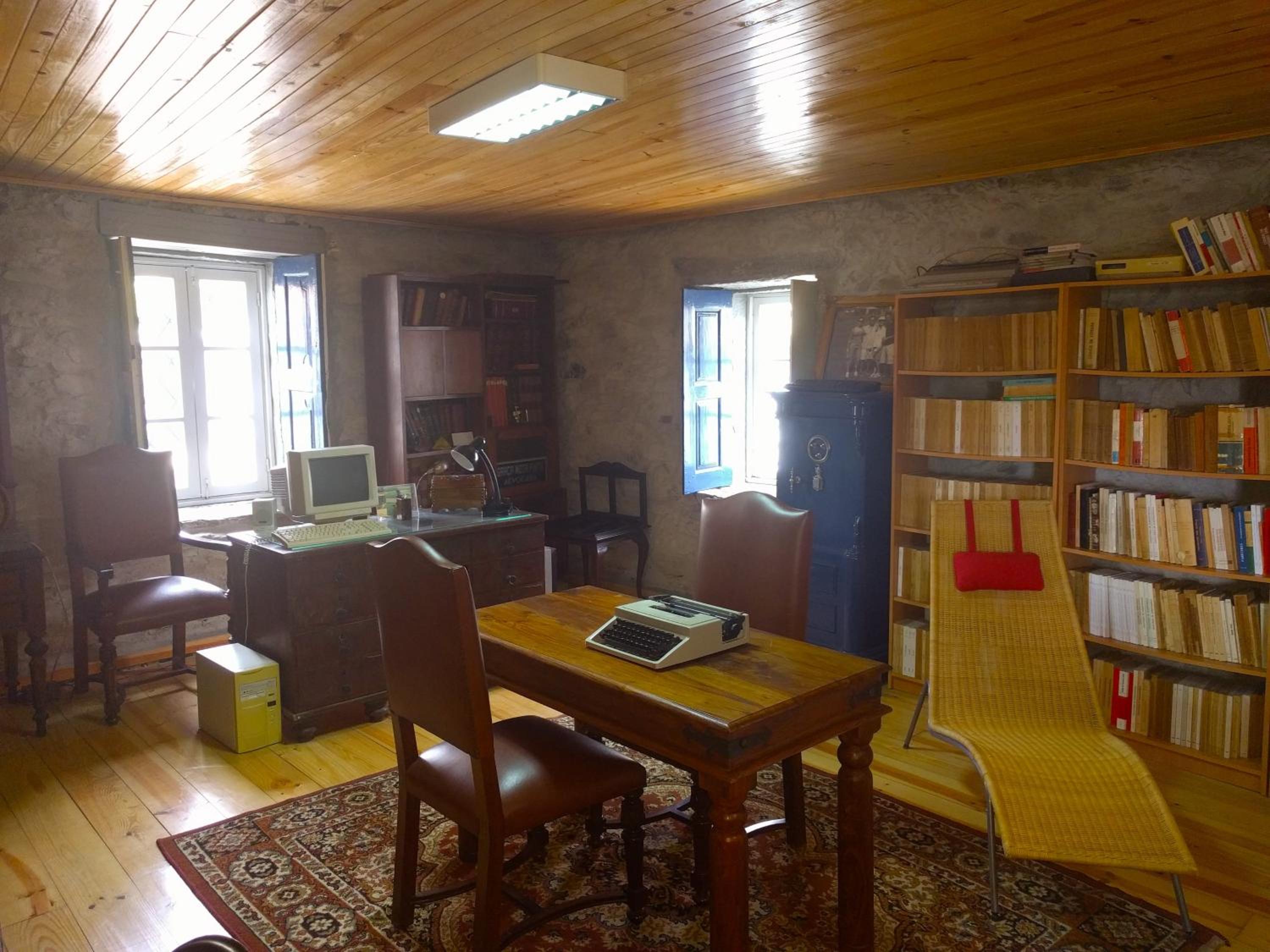 Photo 25