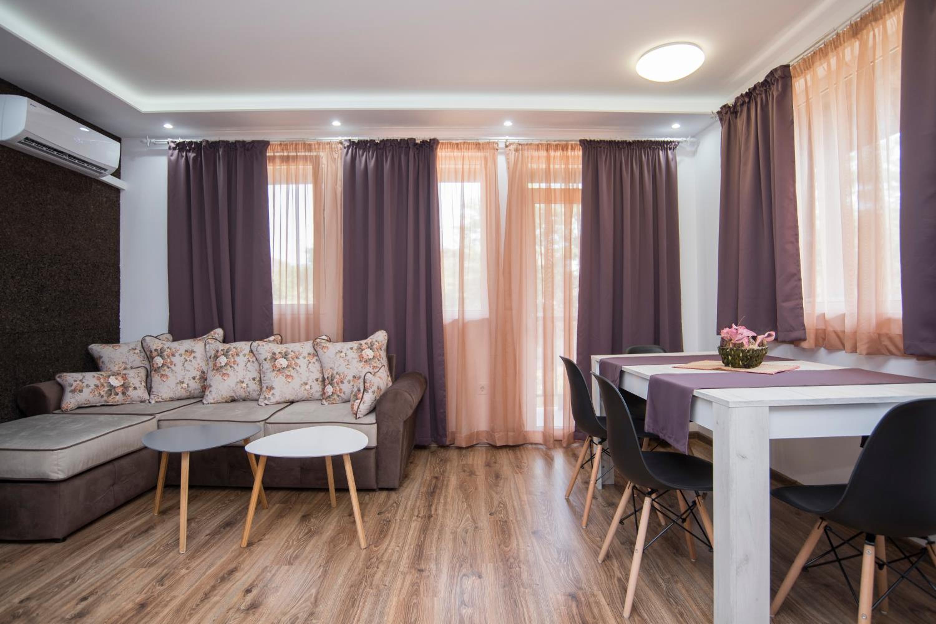Apartment Nikol view 5