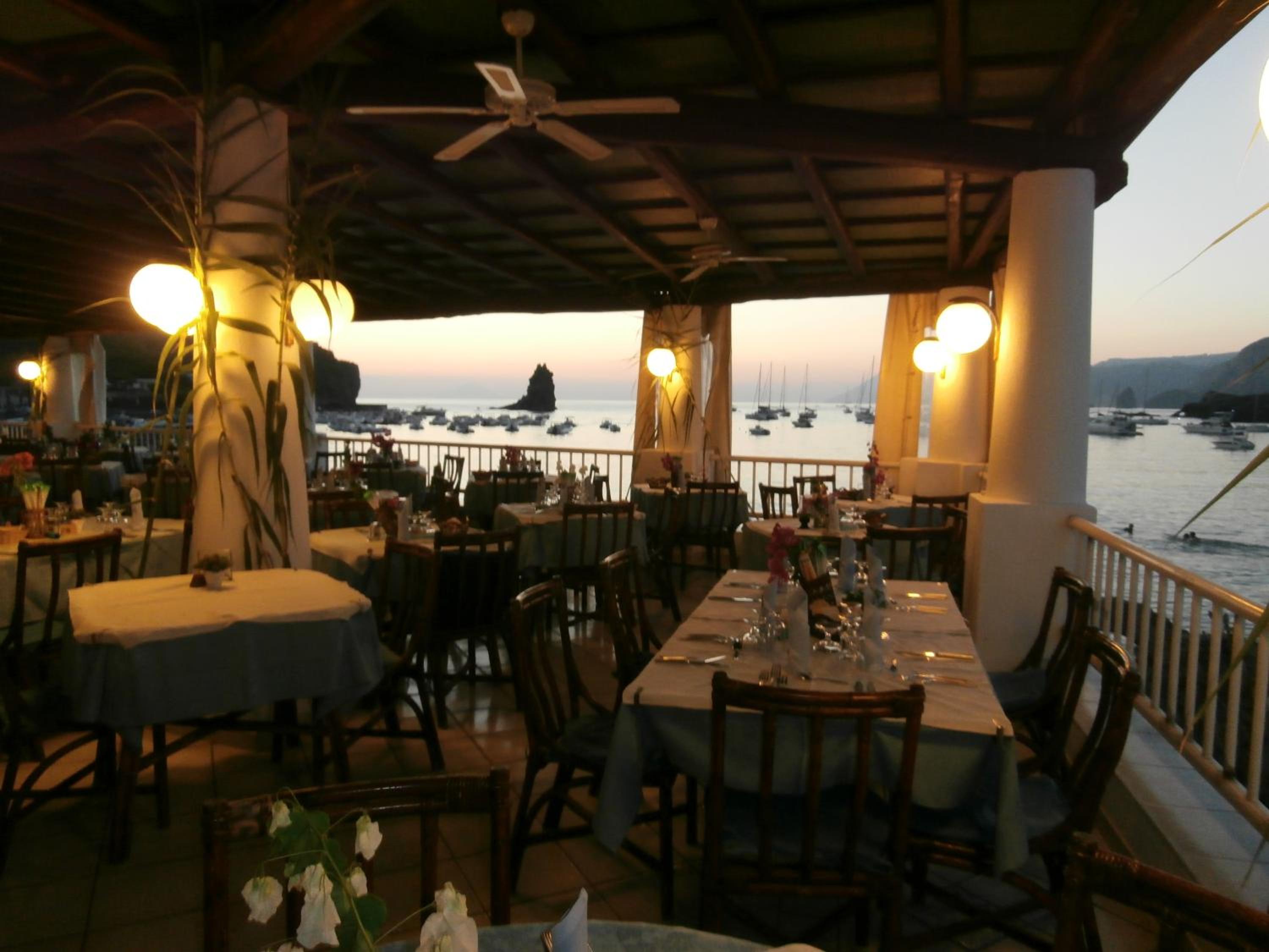 Vulcano Vacations - Hotel Conti - Property Image 3