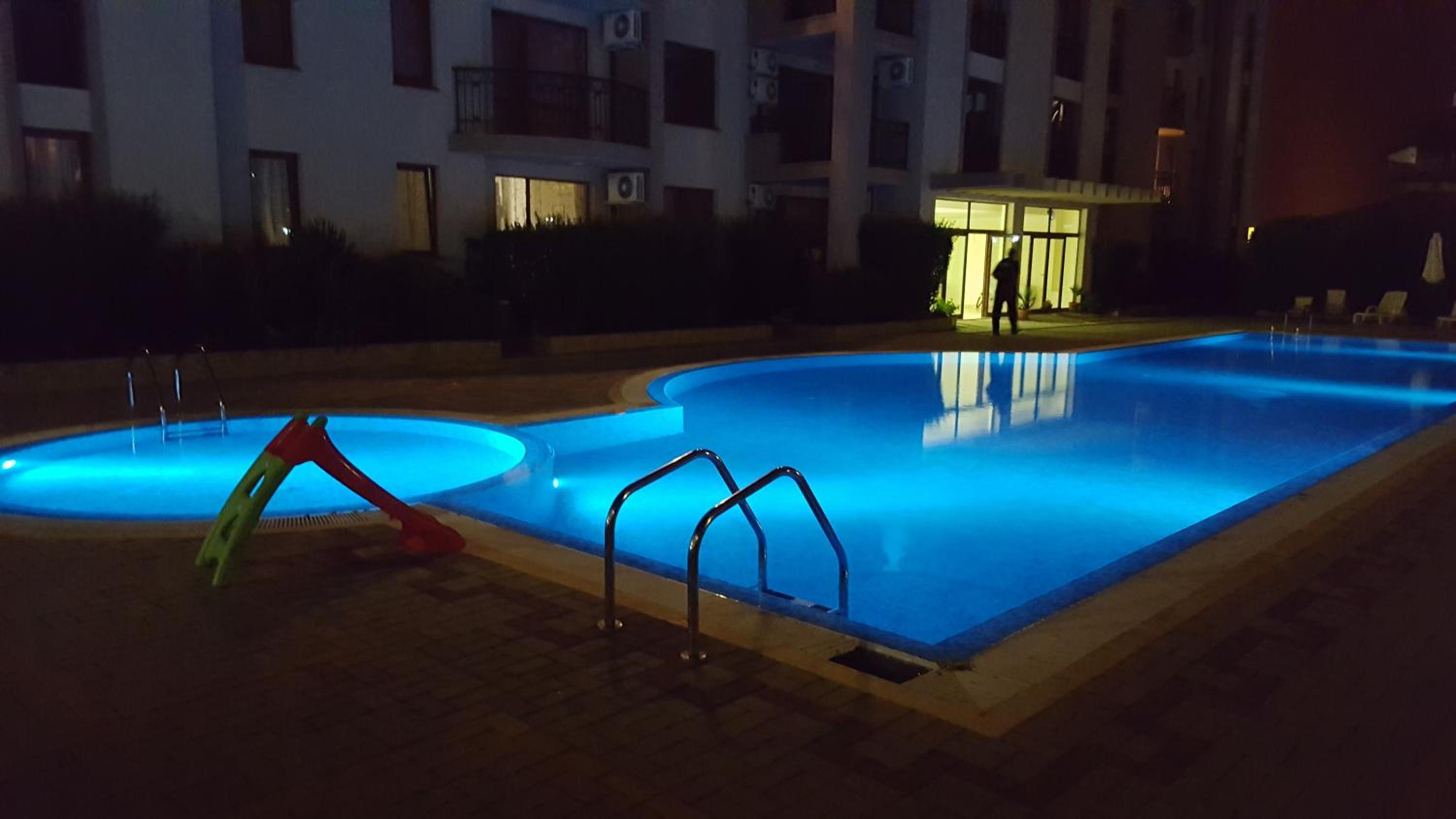 Alex Deluxe Apartments